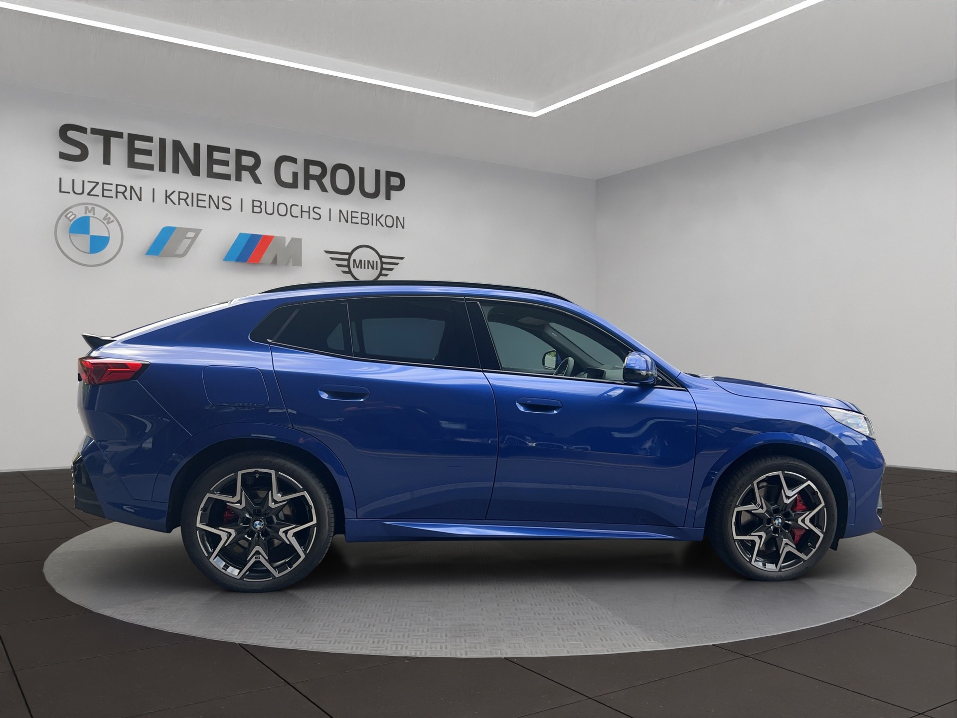 BMW iX2 xDrive 30 M Sport Pro-image-4