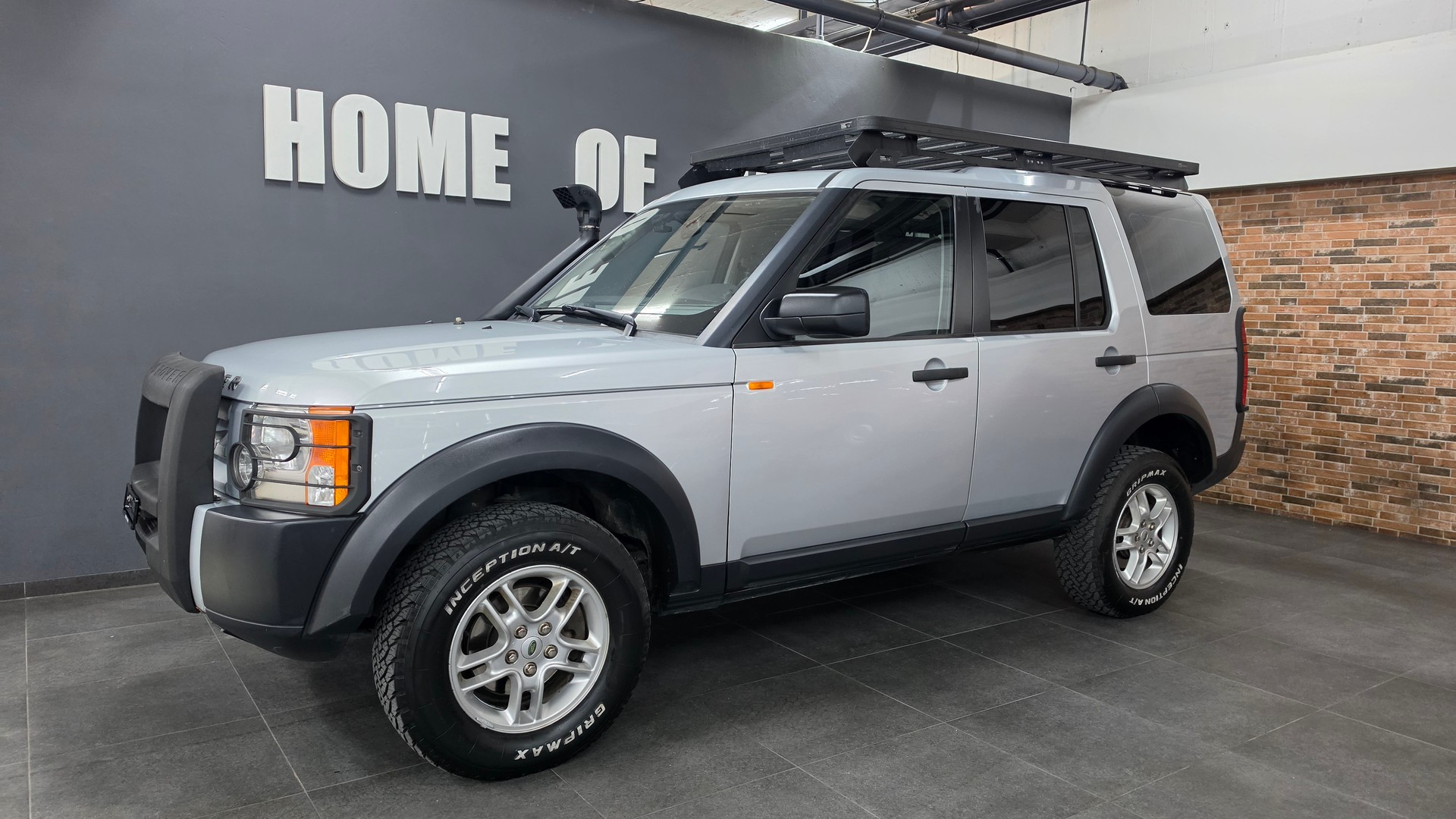 LAND ROVER Discovery 2.7d V6 S Handschalter-showroom-element-2