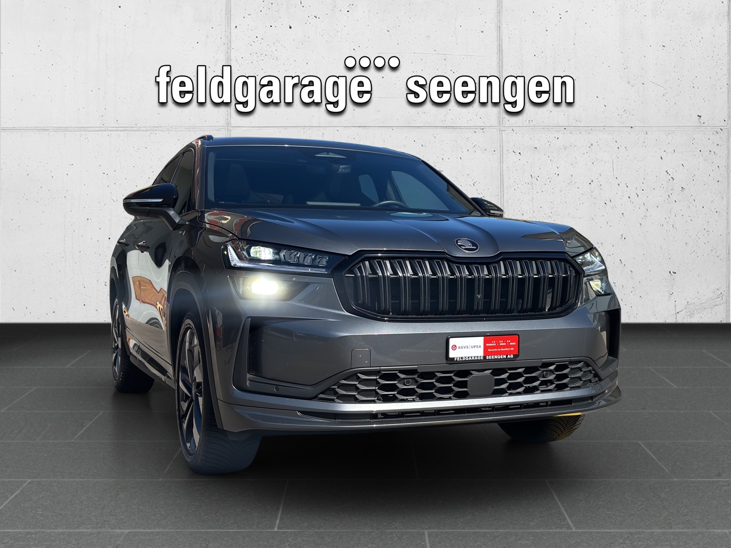 SKODA New Kodiaq 2.0 TSI Sportline 4x4 7 Sitzer mit AHK, Standheizung & Panorama-Schiebedach-showroom-element-2