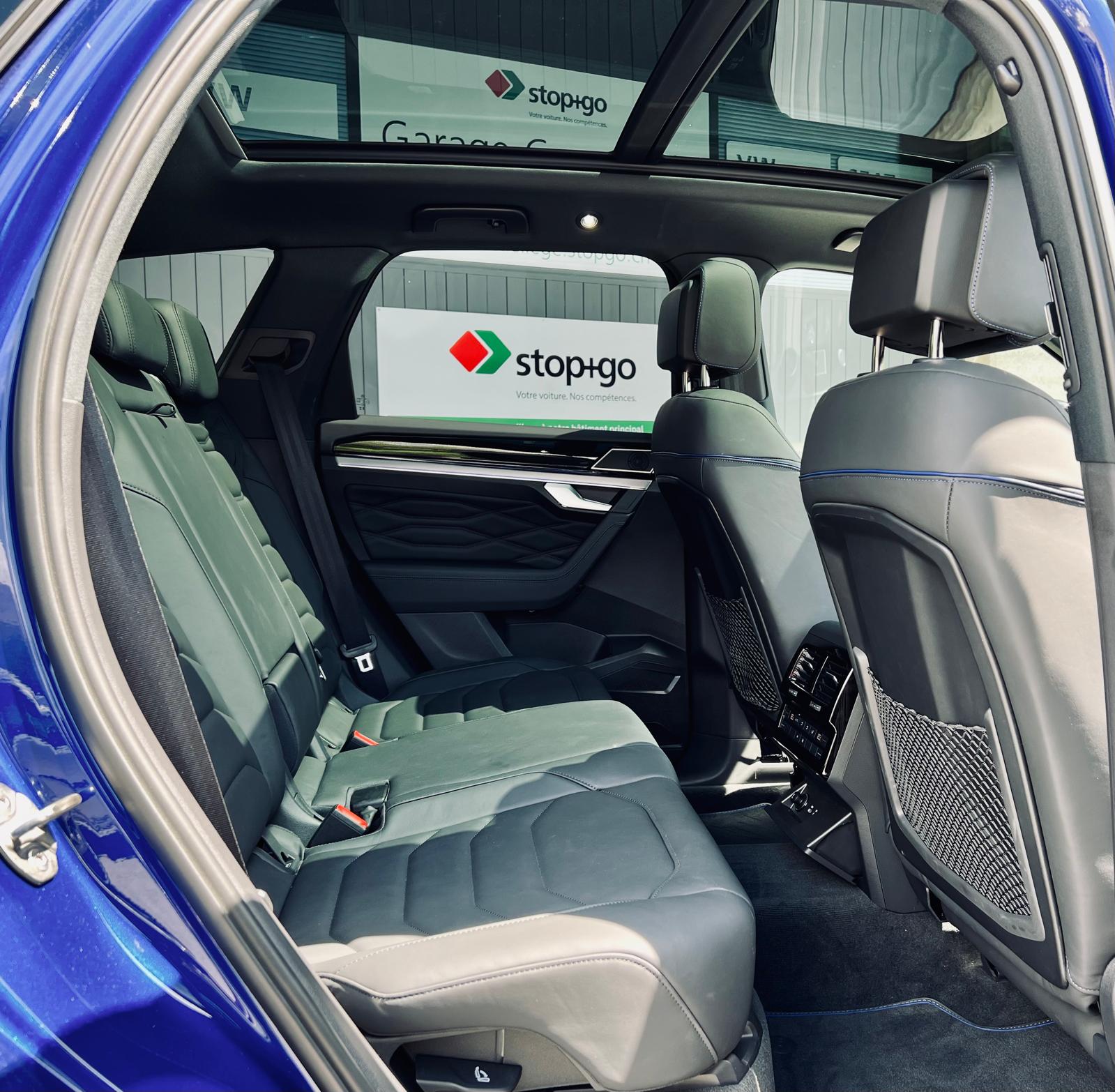 VW Touareg 3.0 TSI eHybrid R Tiptronic-image-17