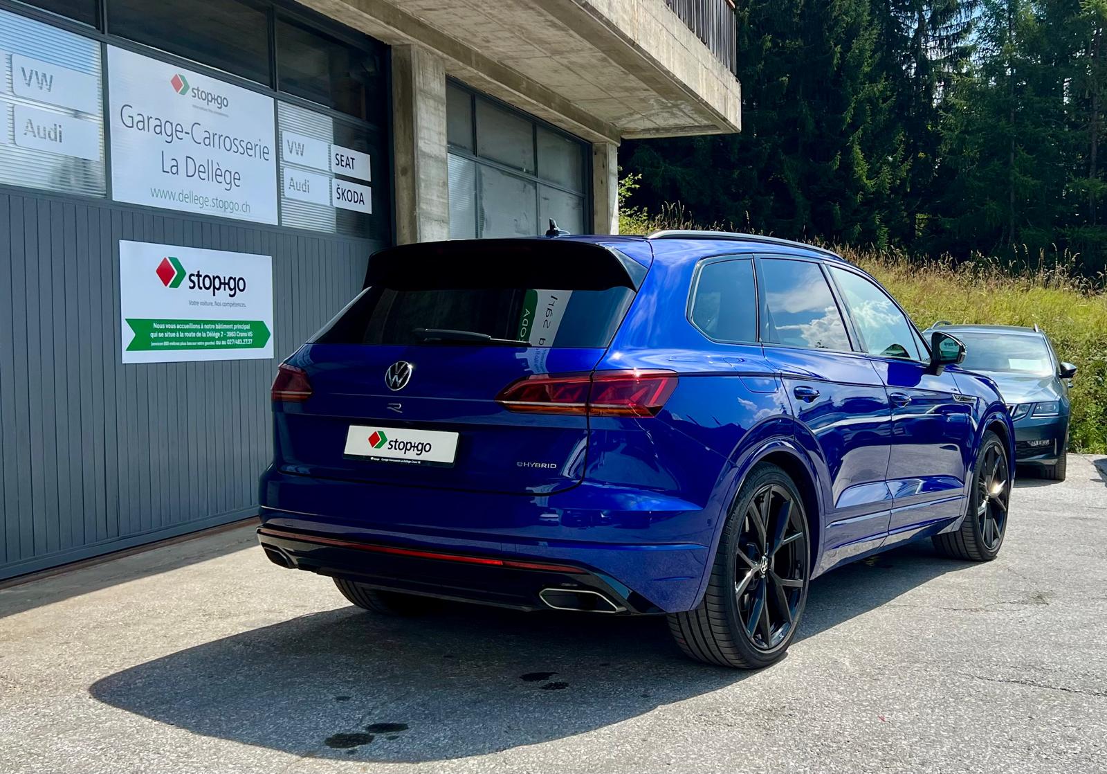 VW Touareg 3.0 TSI eHybrid R Tiptronic-image-4