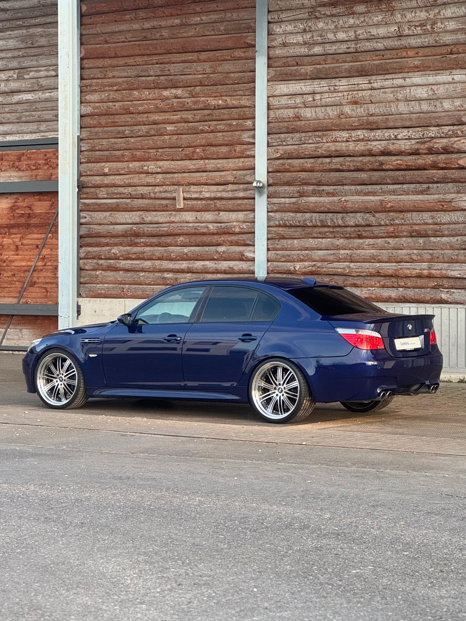 BMW M5-image-6