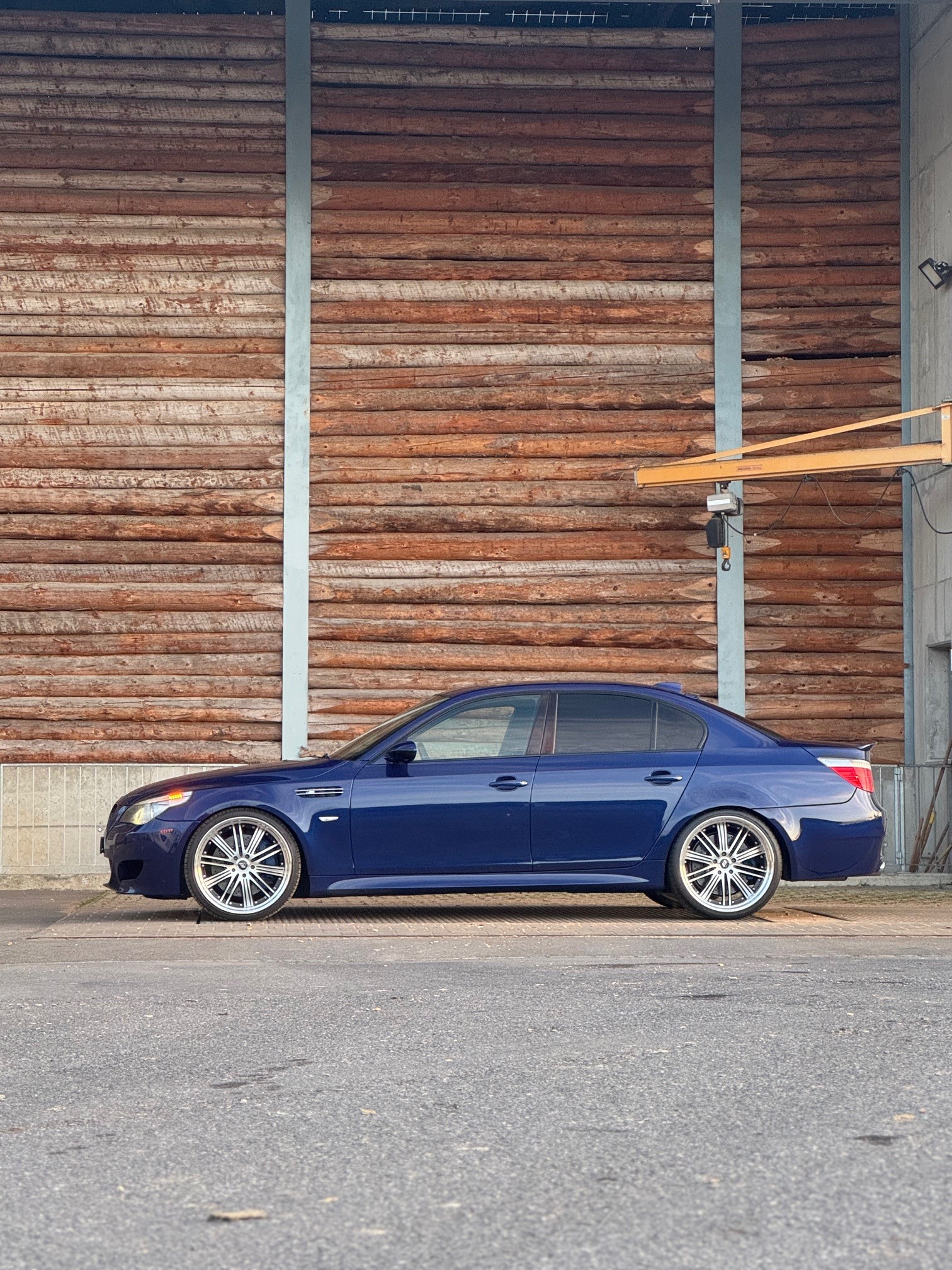 BMW M5-image-5
