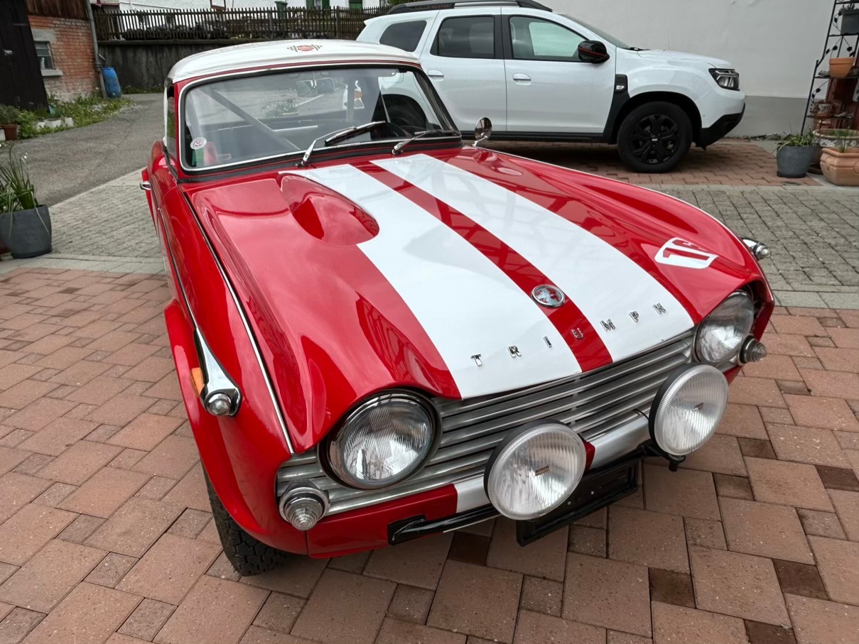 TRIUMPH TR4A IRS Rallye-image-3