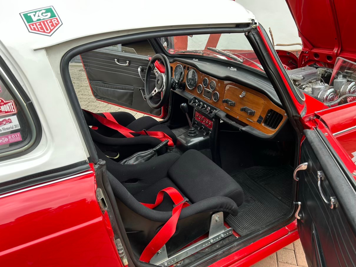 TRIUMPH TR4A IRS Rallye-image-2
