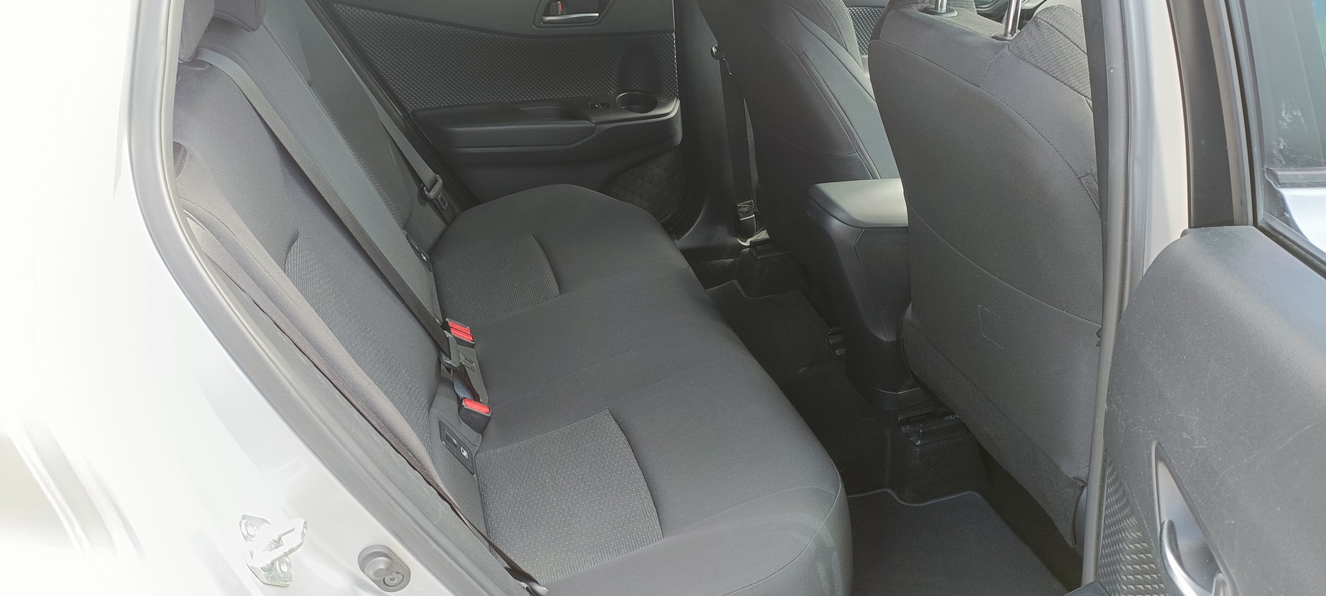 TOYOTA C-HR 1.2 Turbo Active 116 PS | CH-Frzg | Servicegepflegt | Frisch ab MFK-image-8