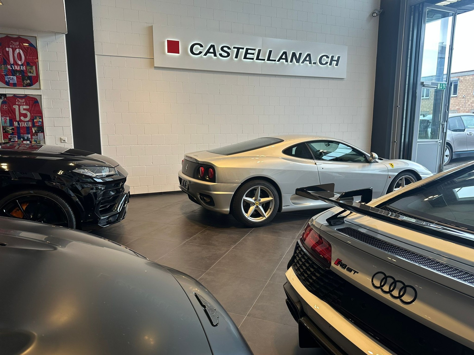 FERRARI F360 Modena Berlinetta-showroom-element-3