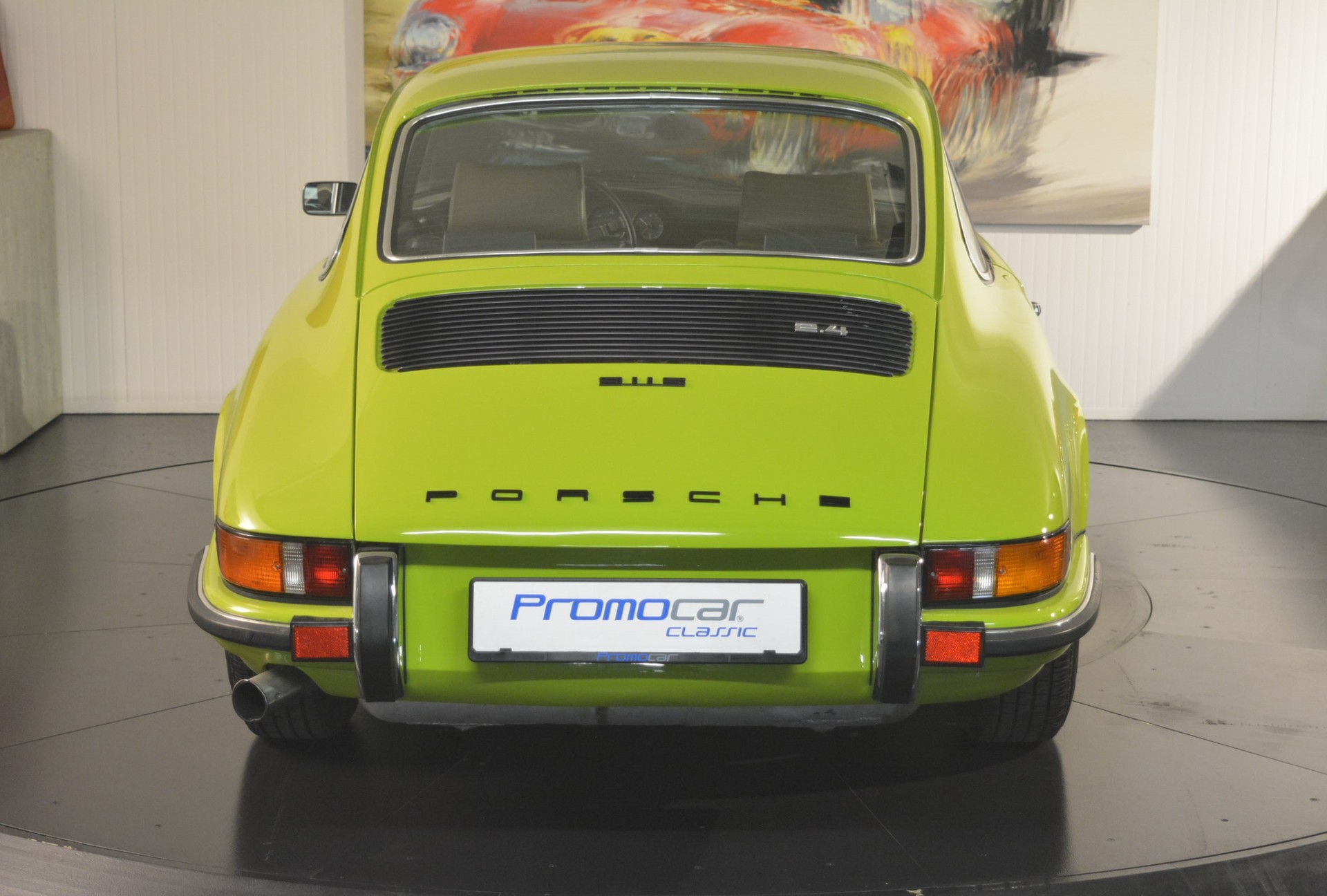 PORSCHE 911 S-showroom-element-3
