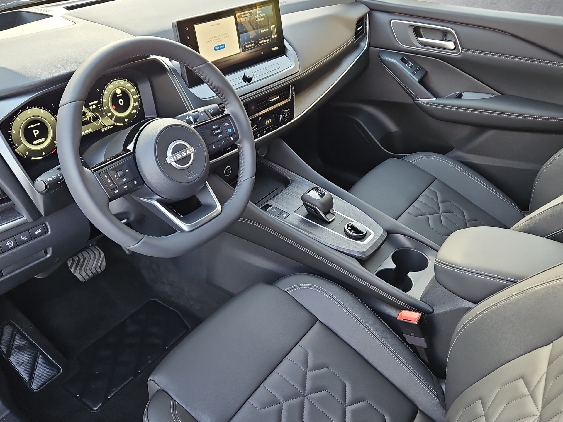 NISSAN Qashqai 1.3 MHEV Tekna 4x4-image-9