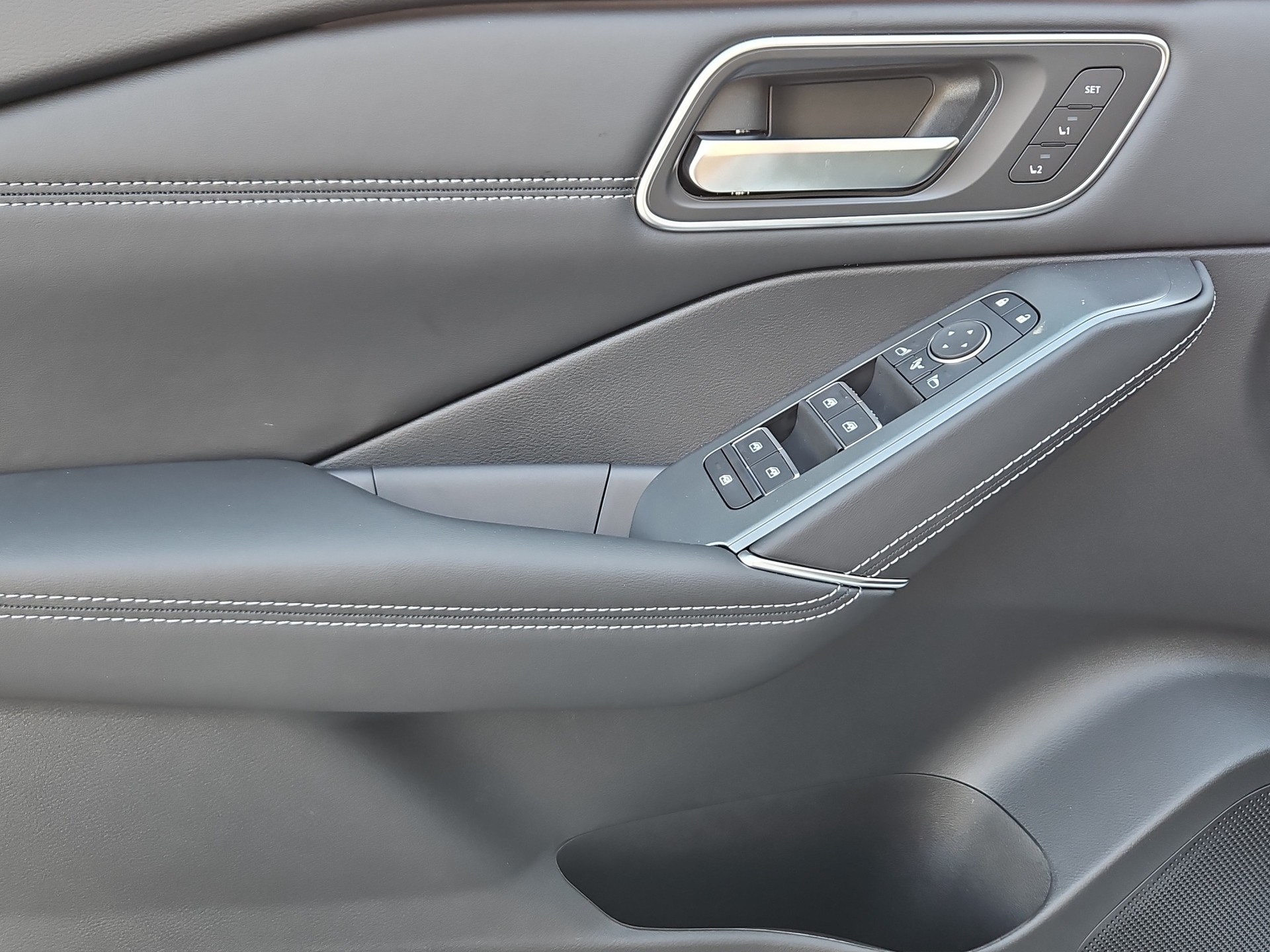 NISSAN Qashqai 1.3 MHEV Tekna 4x4-image-19