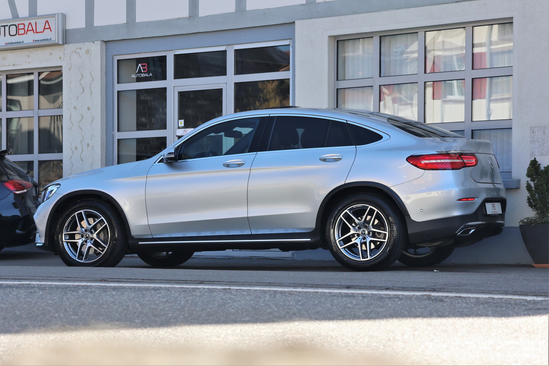 MERCEDES-BENZ GLC Coupé 350 d AMG Line 4Matic 9G-Tronic (CH)-showroom-element-3