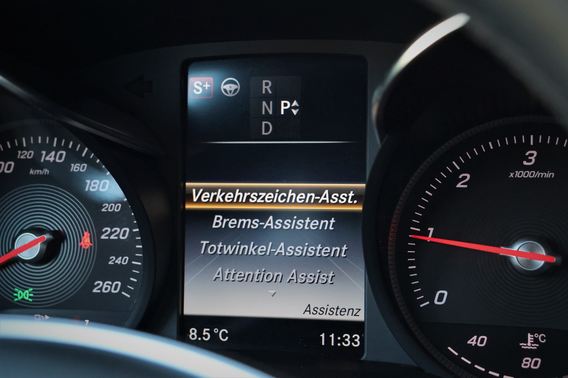 MERCEDES-BENZ GLC Coupé 350 d AMG Line 4Matic 9G-Tronic (CH)-image-24