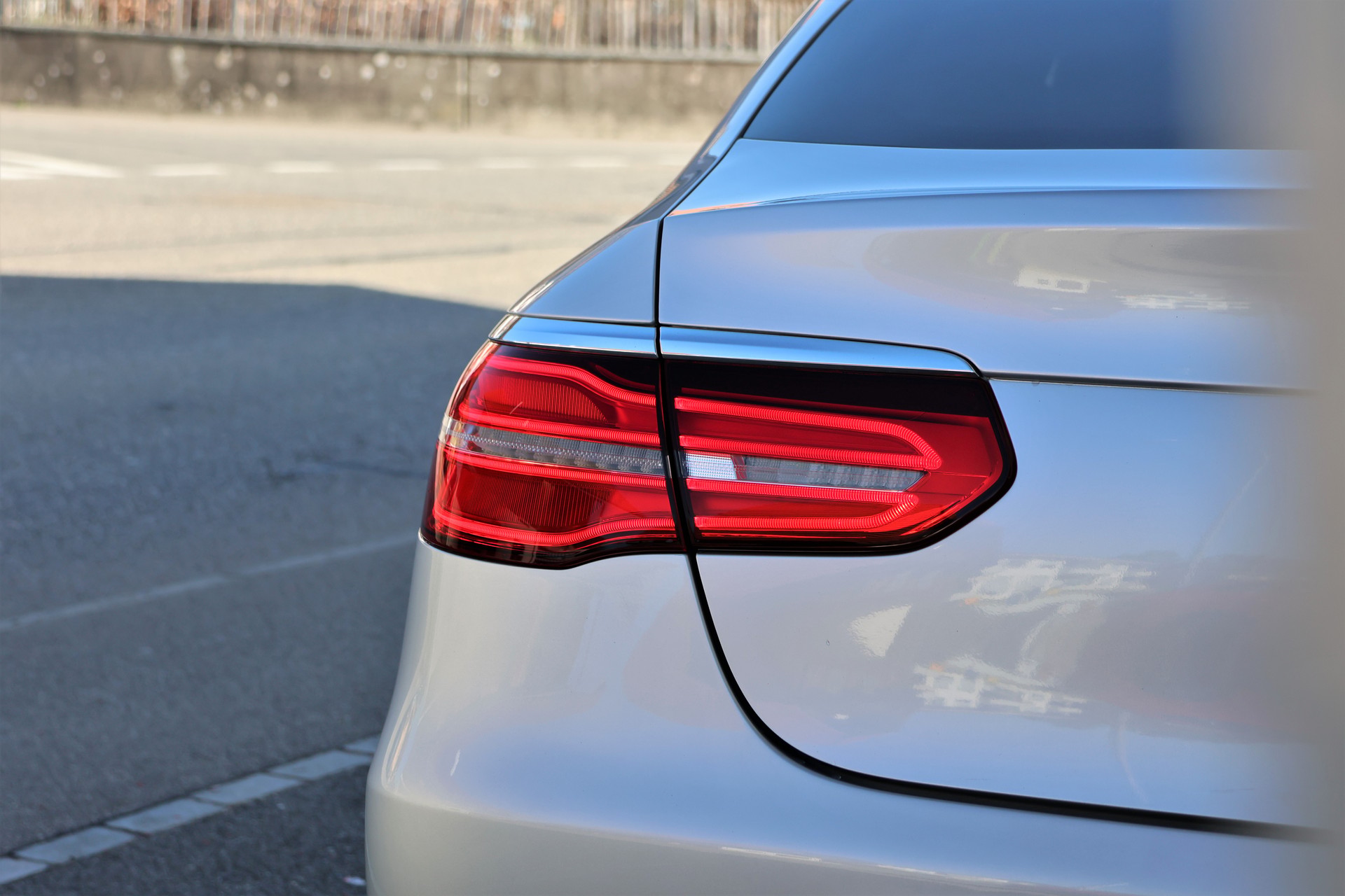 MERCEDES-BENZ GLC Coupé 350 d AMG Line 4Matic 9G-Tronic (CH)-image-5