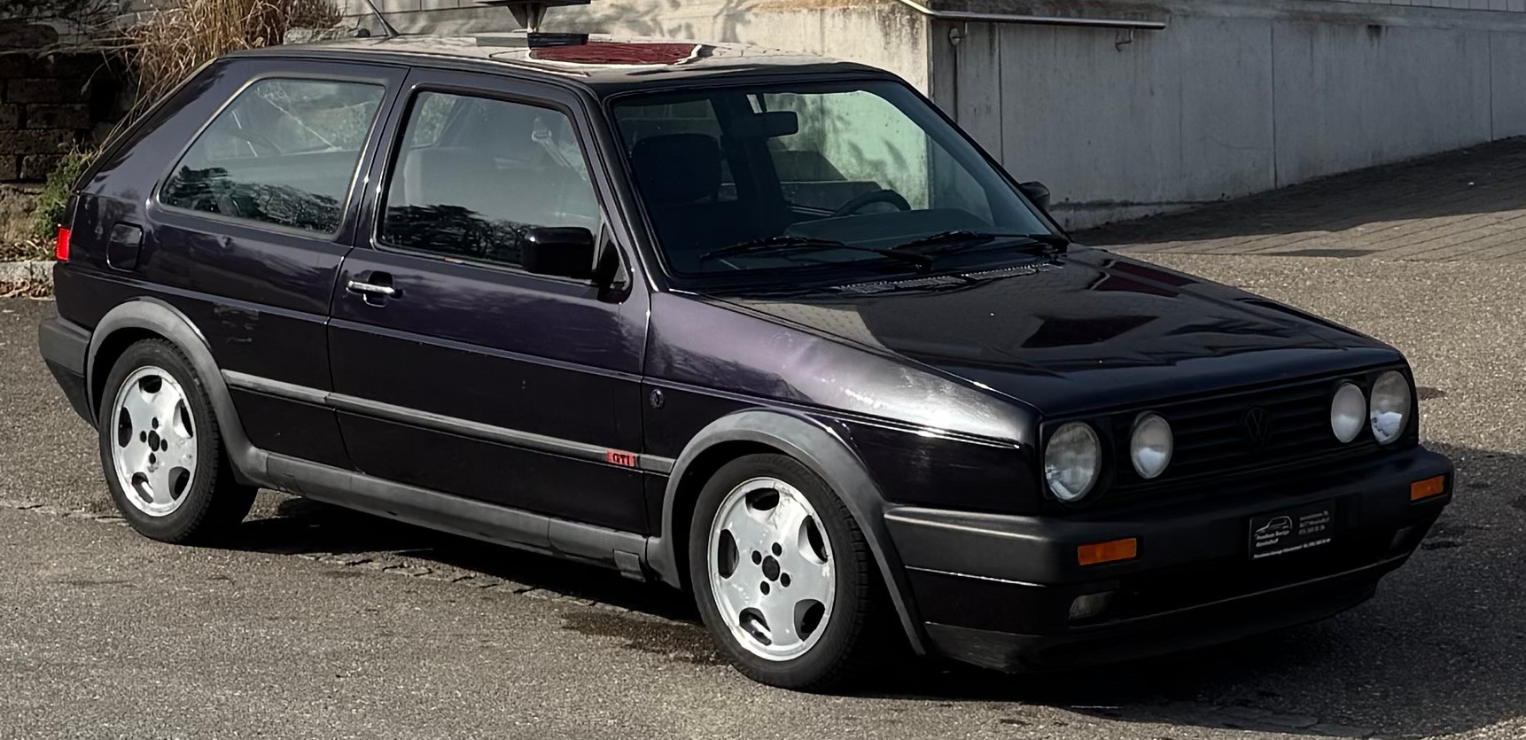 VW Golf 1800 GTI G60 Fire and Ice-image-9