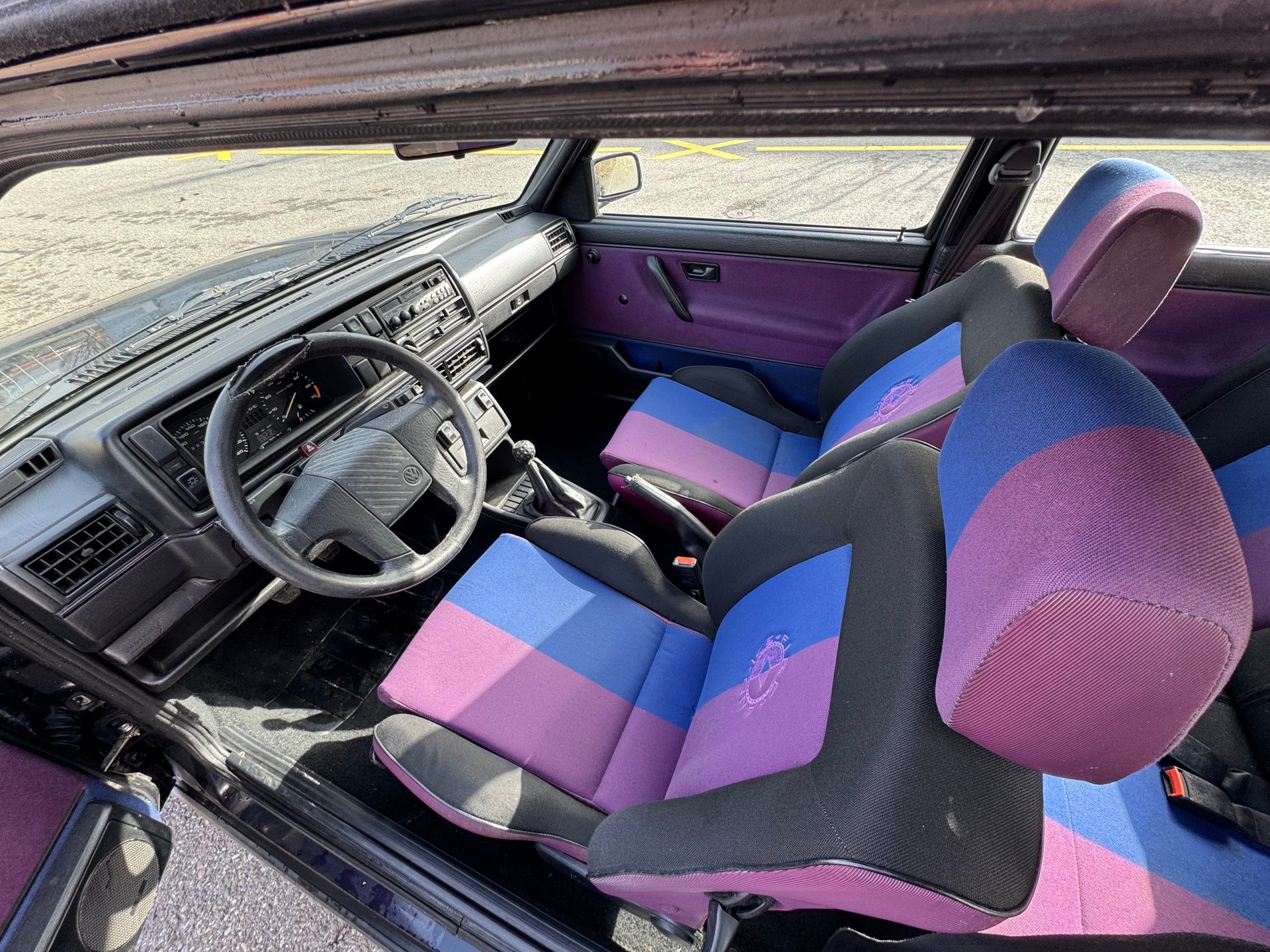 VW Golf 1800 GTI G60 Fire and Ice-image-11