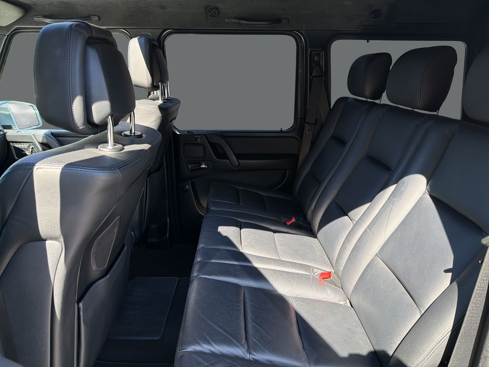MERCEDES-BENZ G 350 BlueTEC-image-13