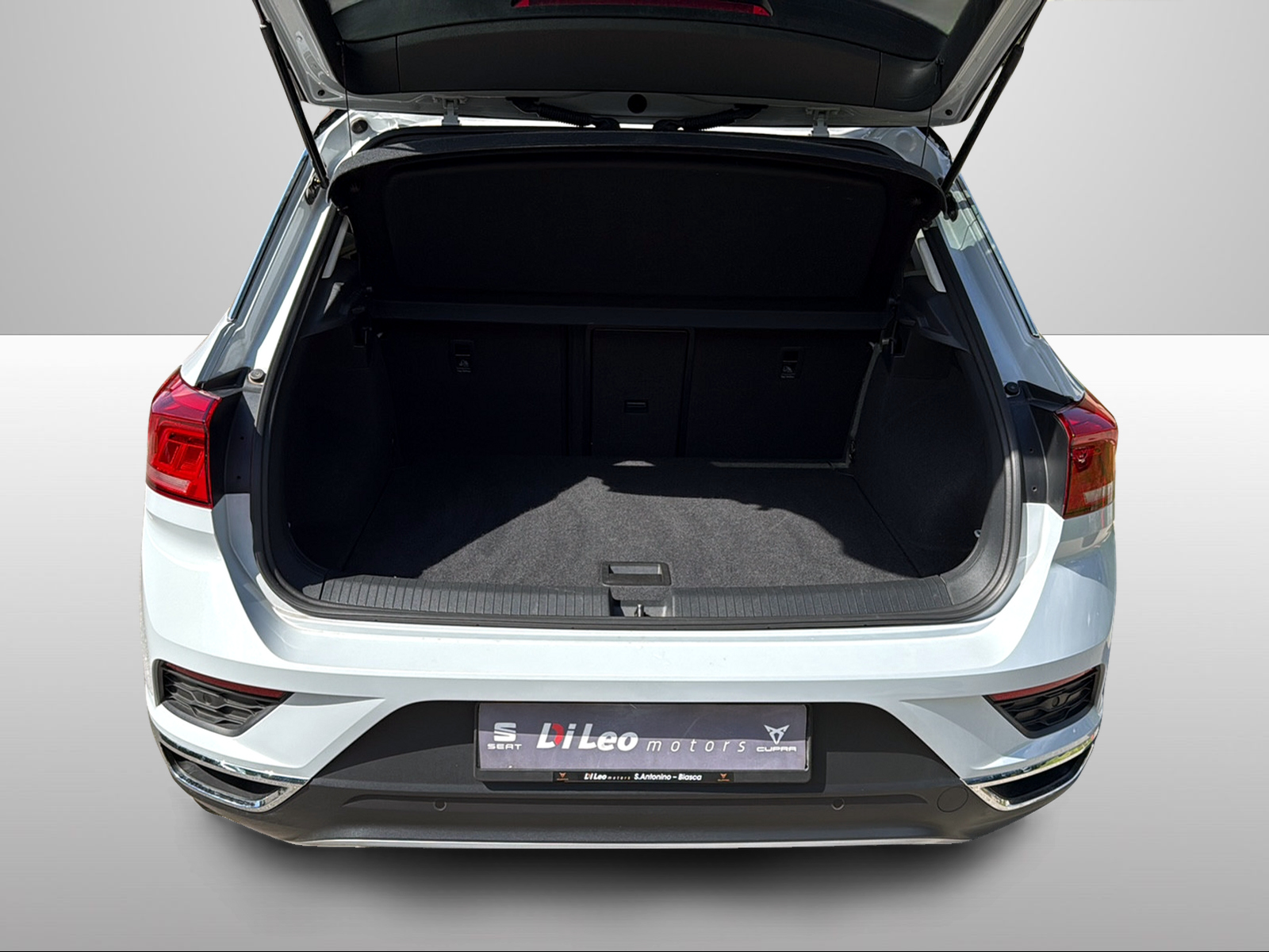 VW T-Roc 1.0 TSI Advance-image-13