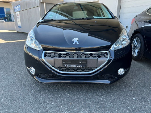 PEUGEOT 208 1.6 VTI Allure-showroom-element-1