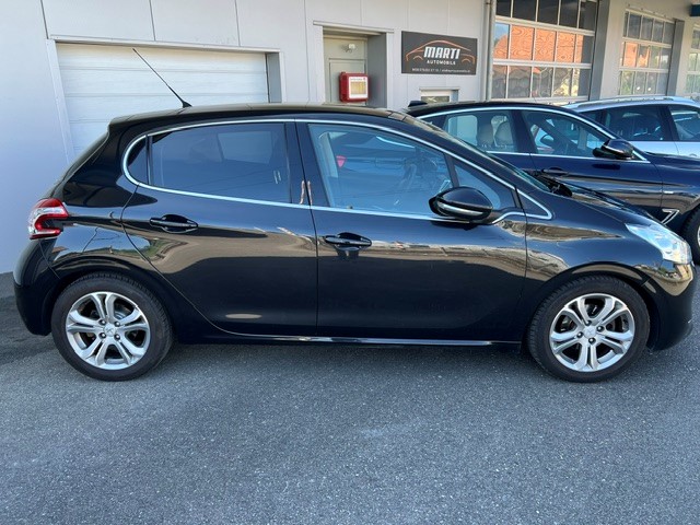 PEUGEOT 208 1.6 VTI Allure-showroom-element-3