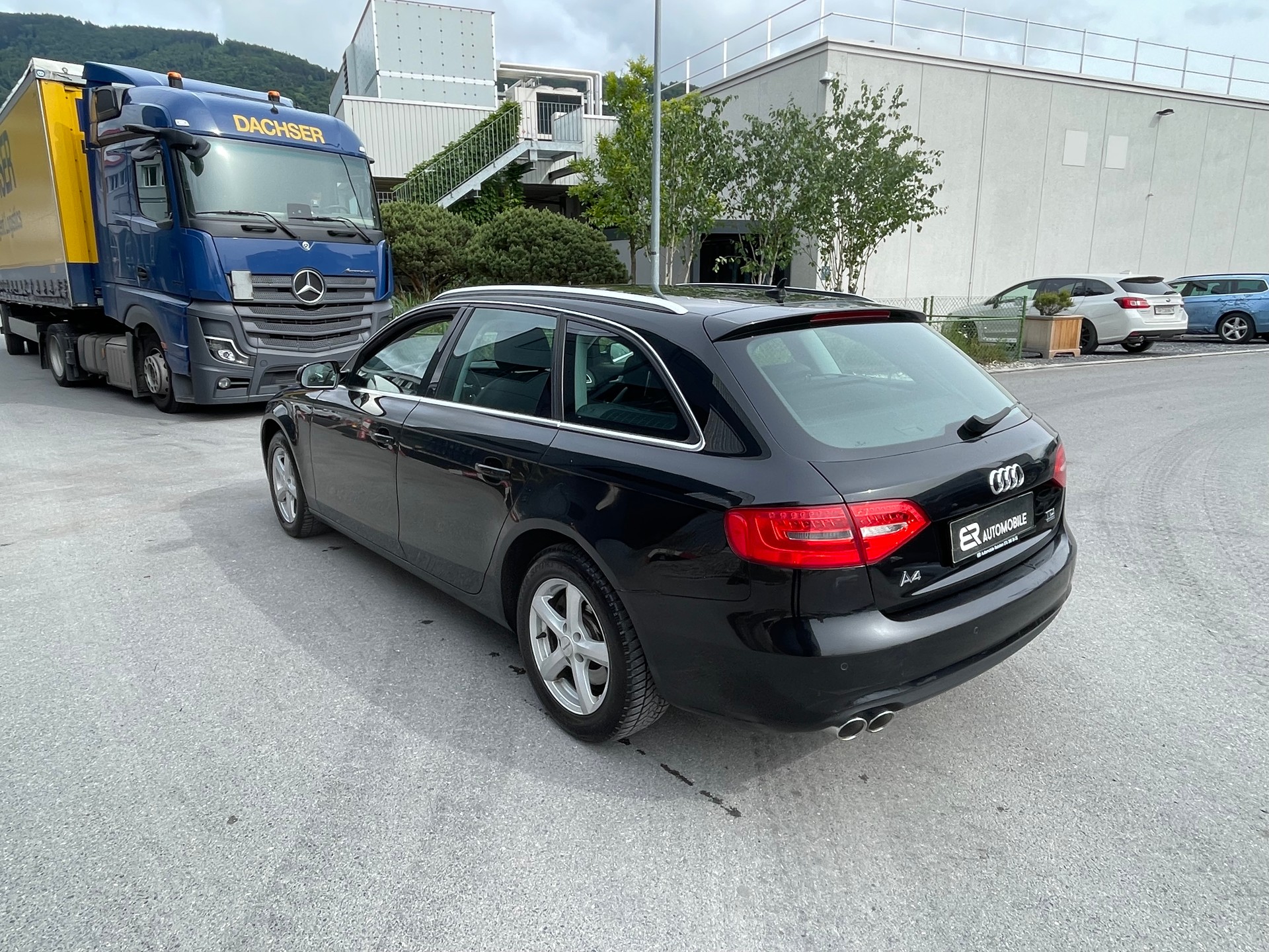 AUDI A4 Avant 2.0 TDI quattro S-tronic-image-5
