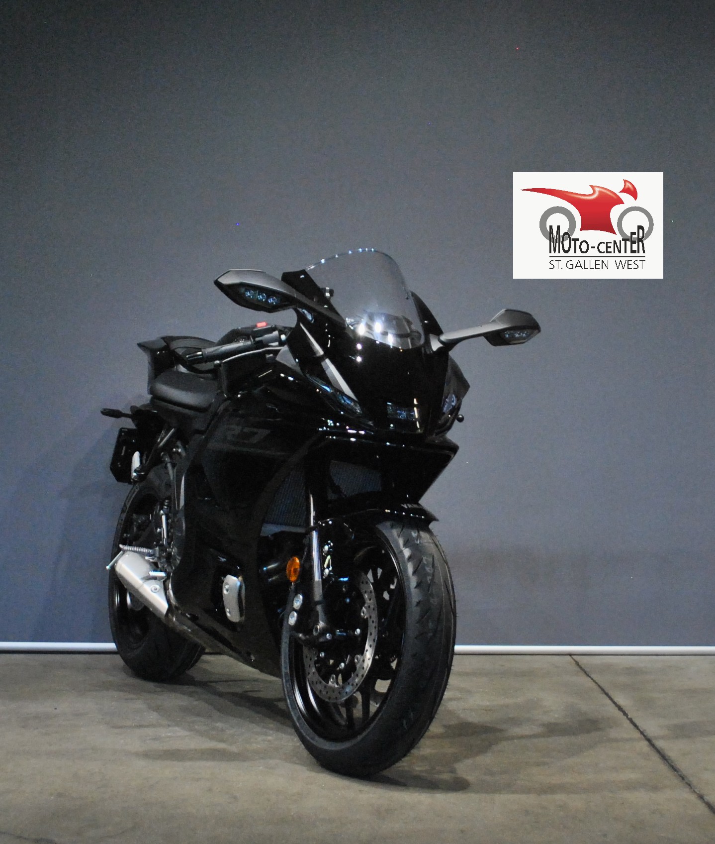 YAMAHA R7-image-0