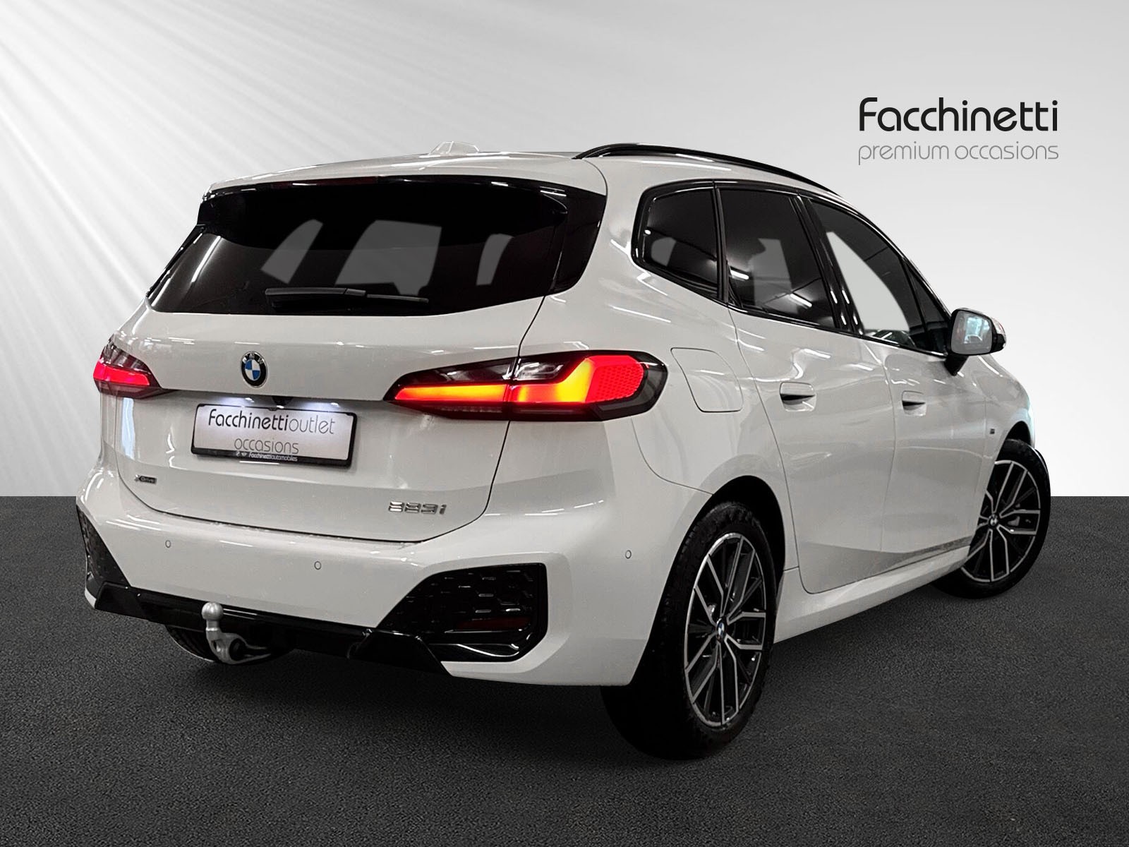 BMW 223i Active Tourer xDrive M Sport DKG-showroom-element-2