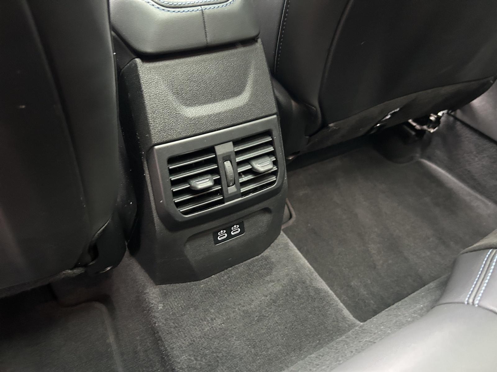 BMW 123 xDrive-image-19
