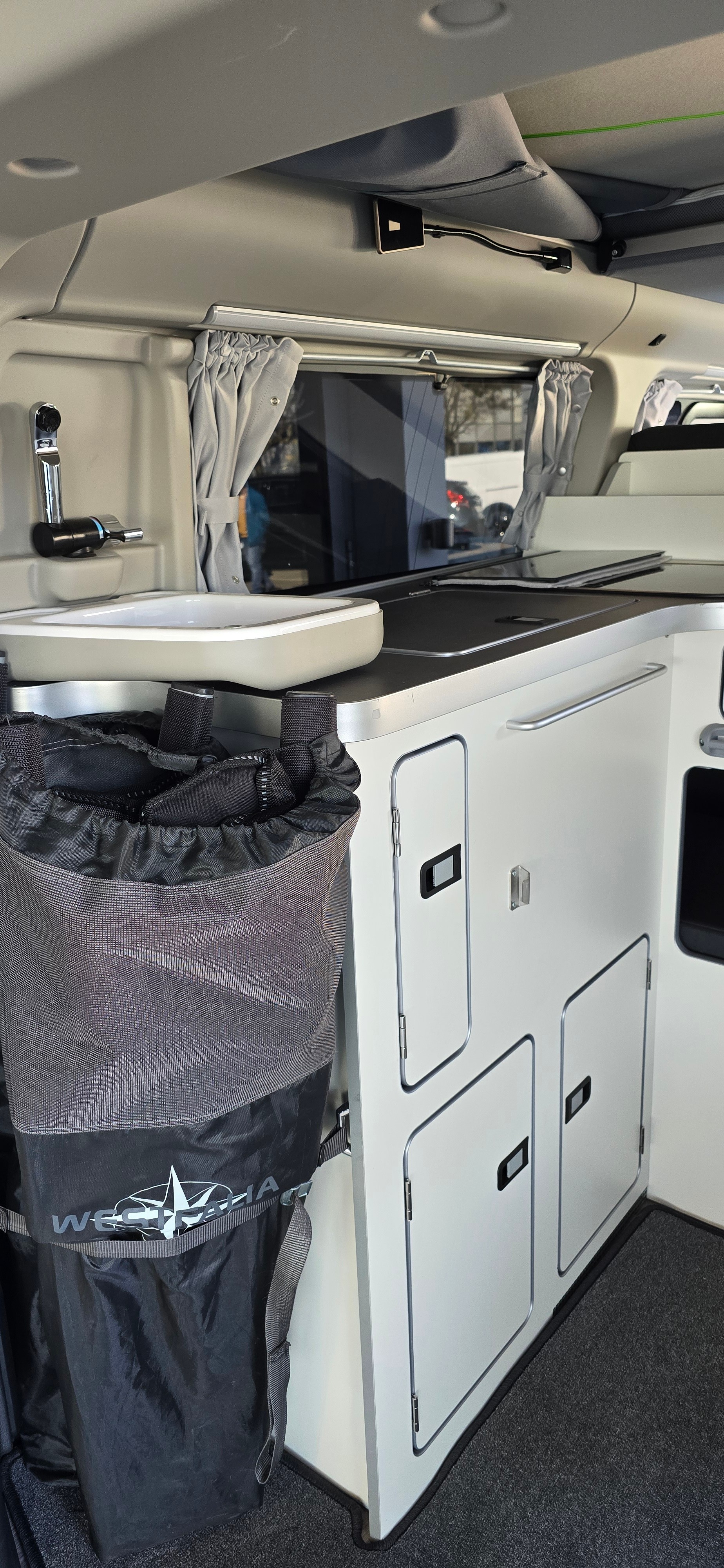 FORD Transit Custom Plus 340 L2H1 Camper-image-8