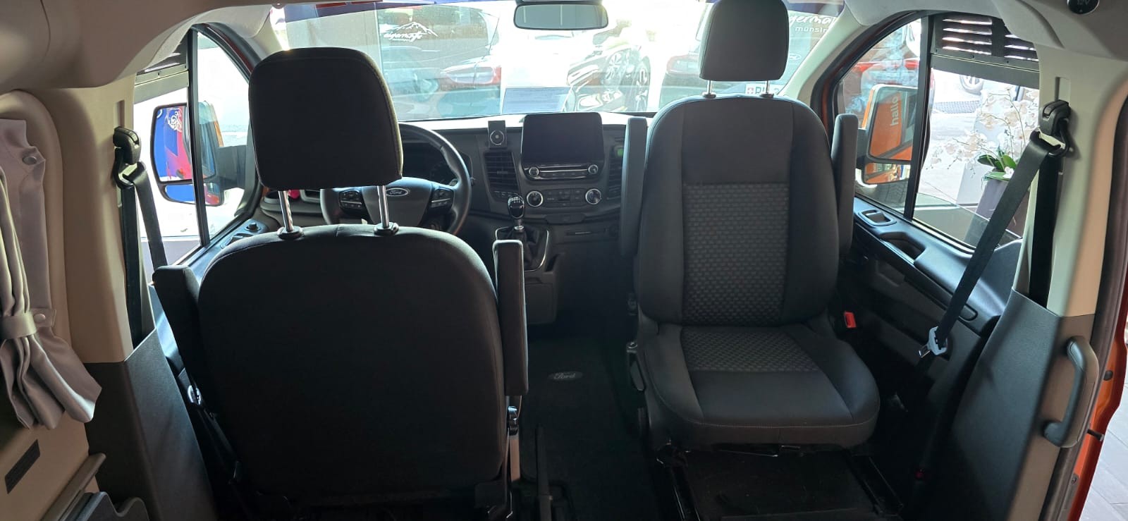 FORD Transit Custom Plus 340 L2H1 Camper-image-4