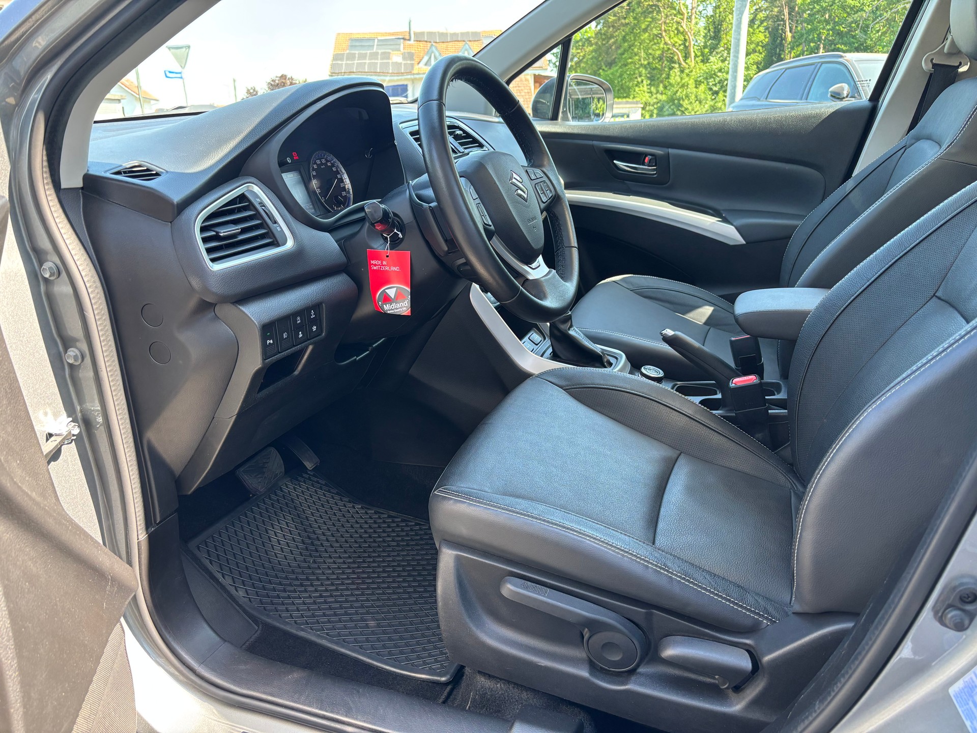 SUZUKI SX4 S-Cross 1.4 Tradizio Top 4WD-image-11
