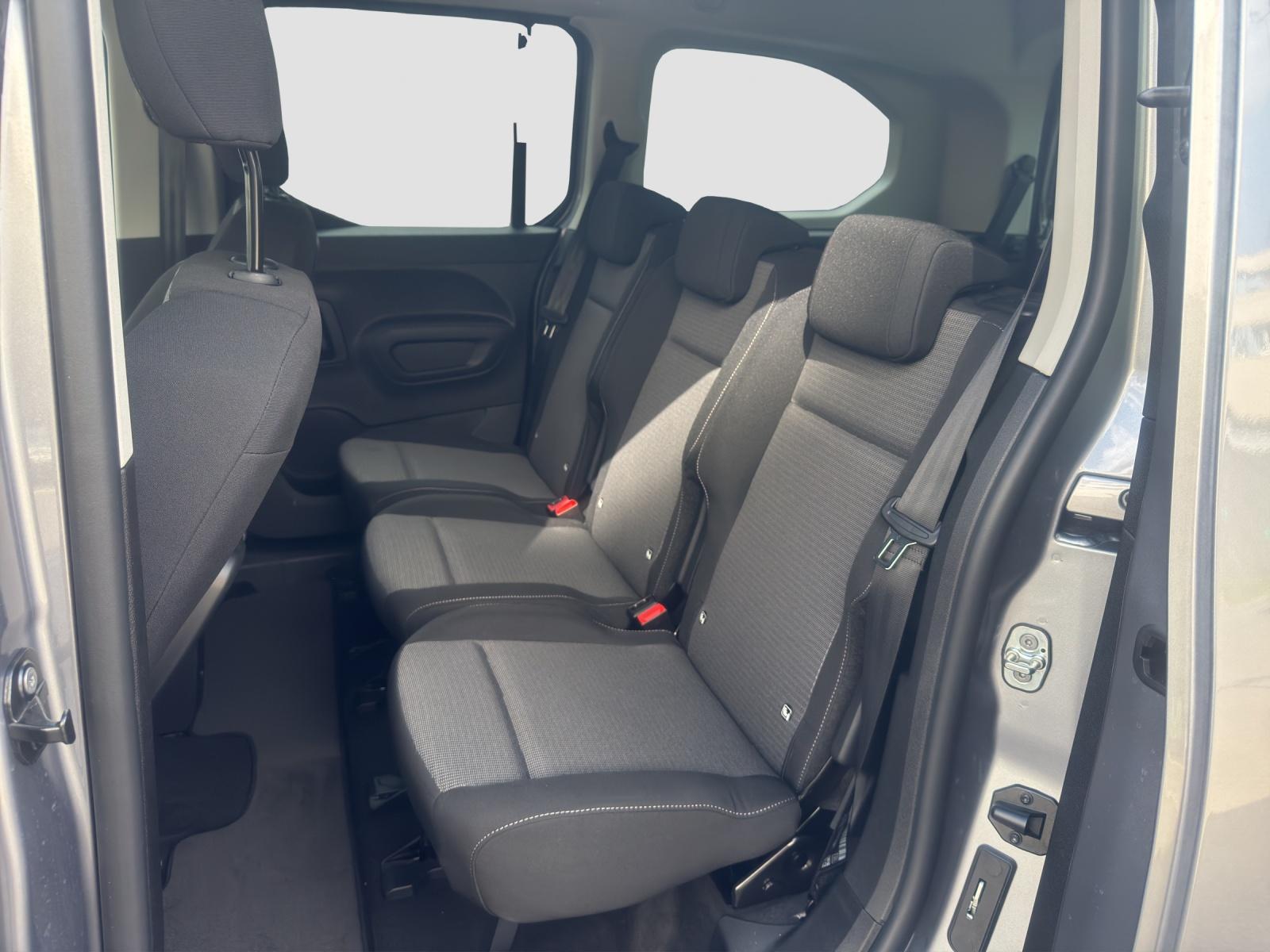 TOYOTA Proace City Verso L2 1.5 HDi 130 Style-image-14