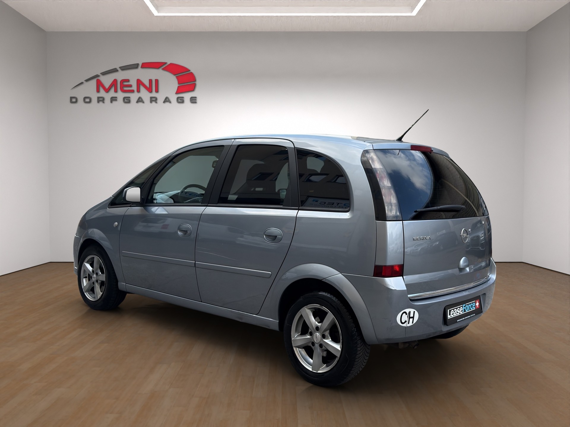 OPEL Meriva 1.4 TP (Essentia)-image-4