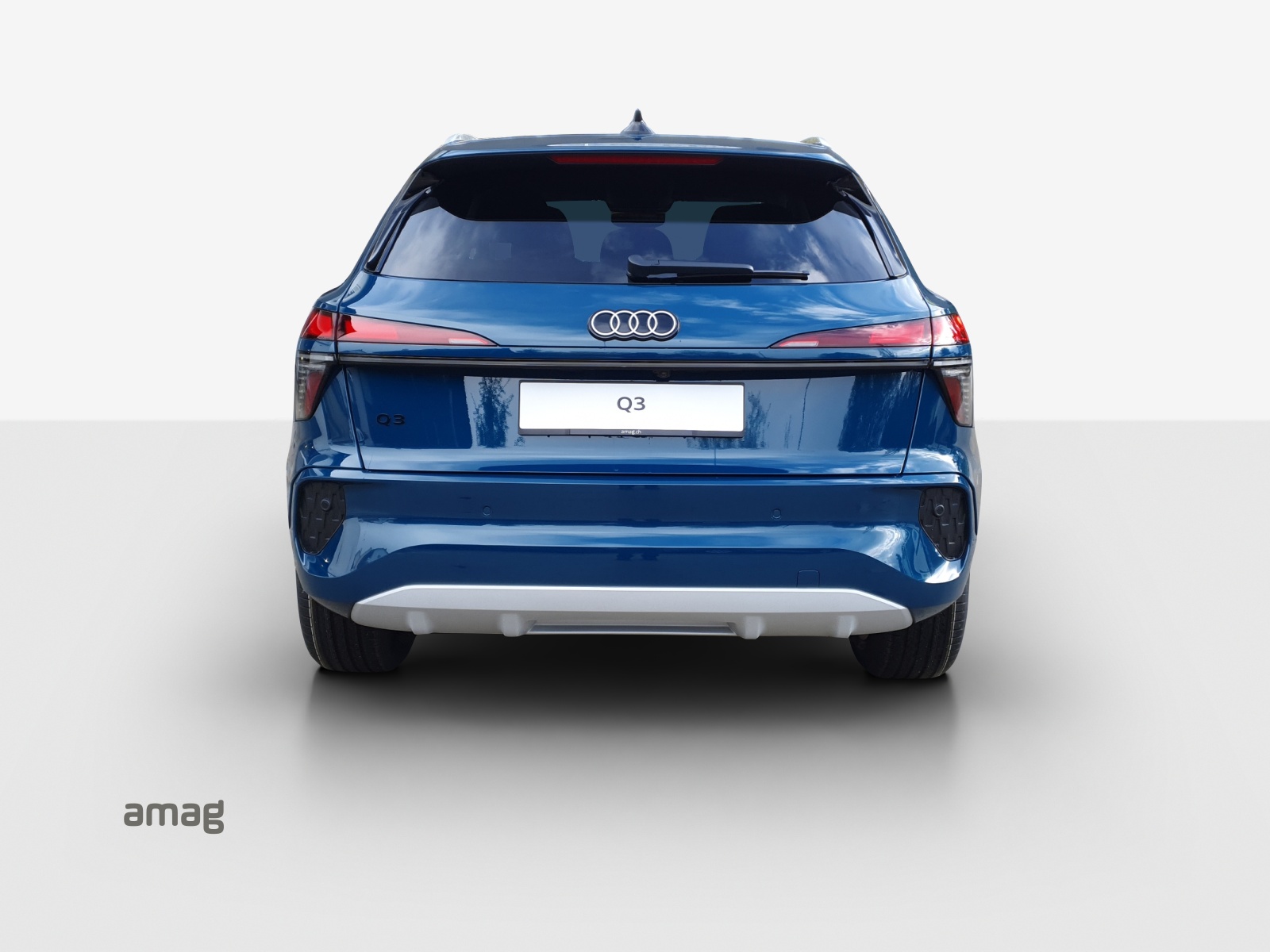 AUDI Q3 SUV 110 kW TFSI S tronic-showroom-element-3