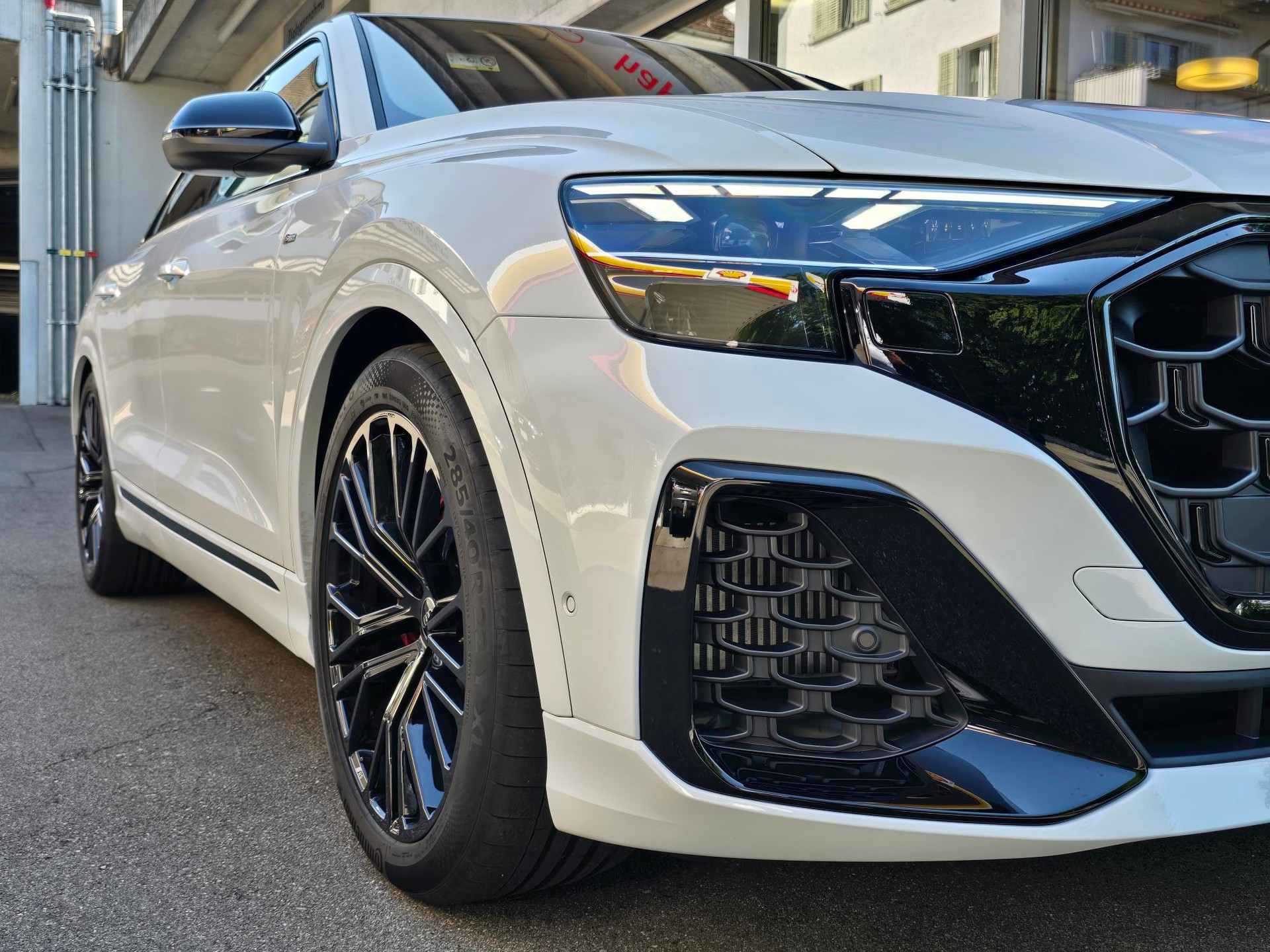 AUDI Q8 TFSI quattro 250 kW tiptronic-image-9