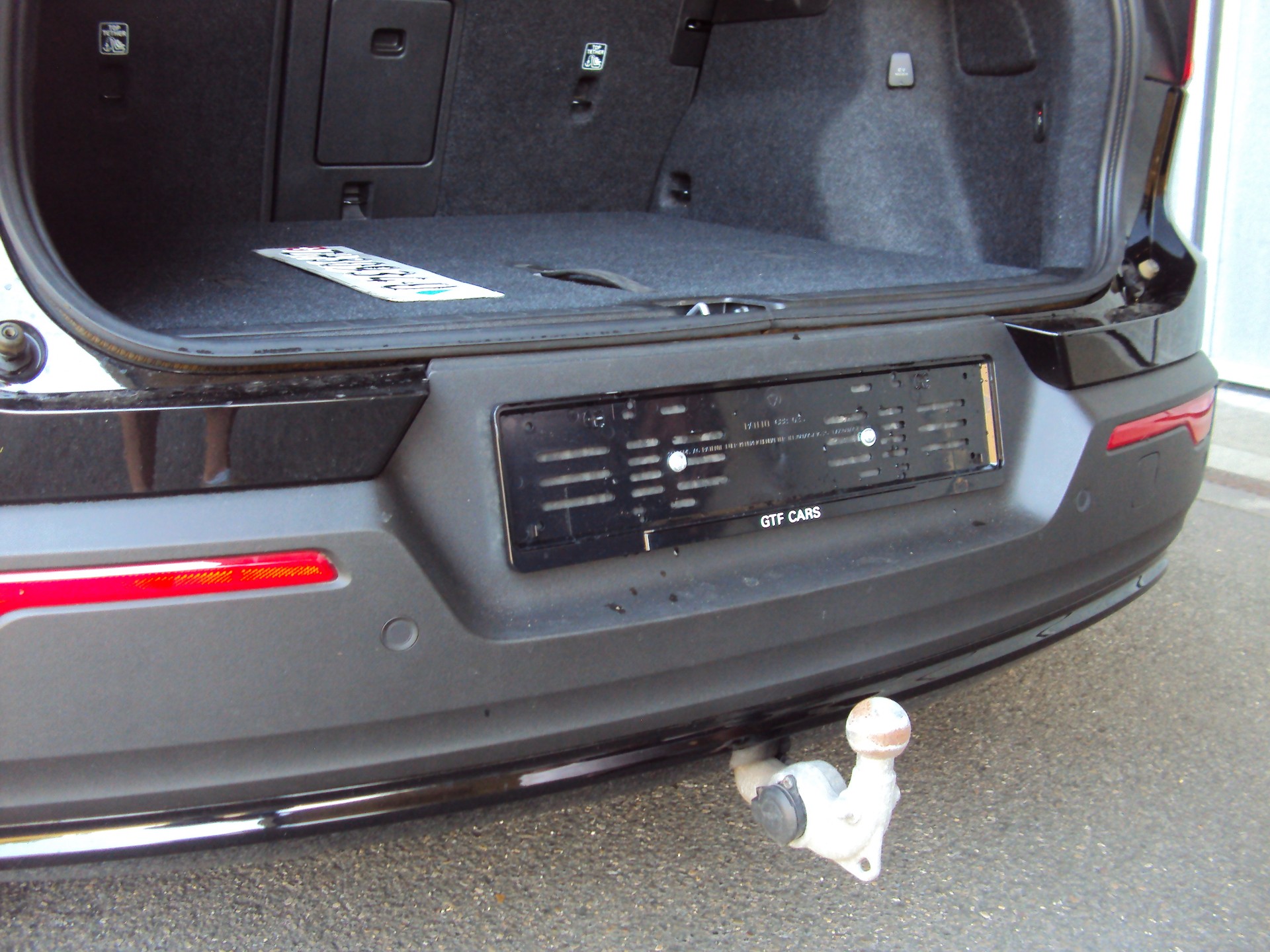 VOLVO XC40 B4 Benzin Mild Hybrid AWD Ultim. Dark DCT-image-15