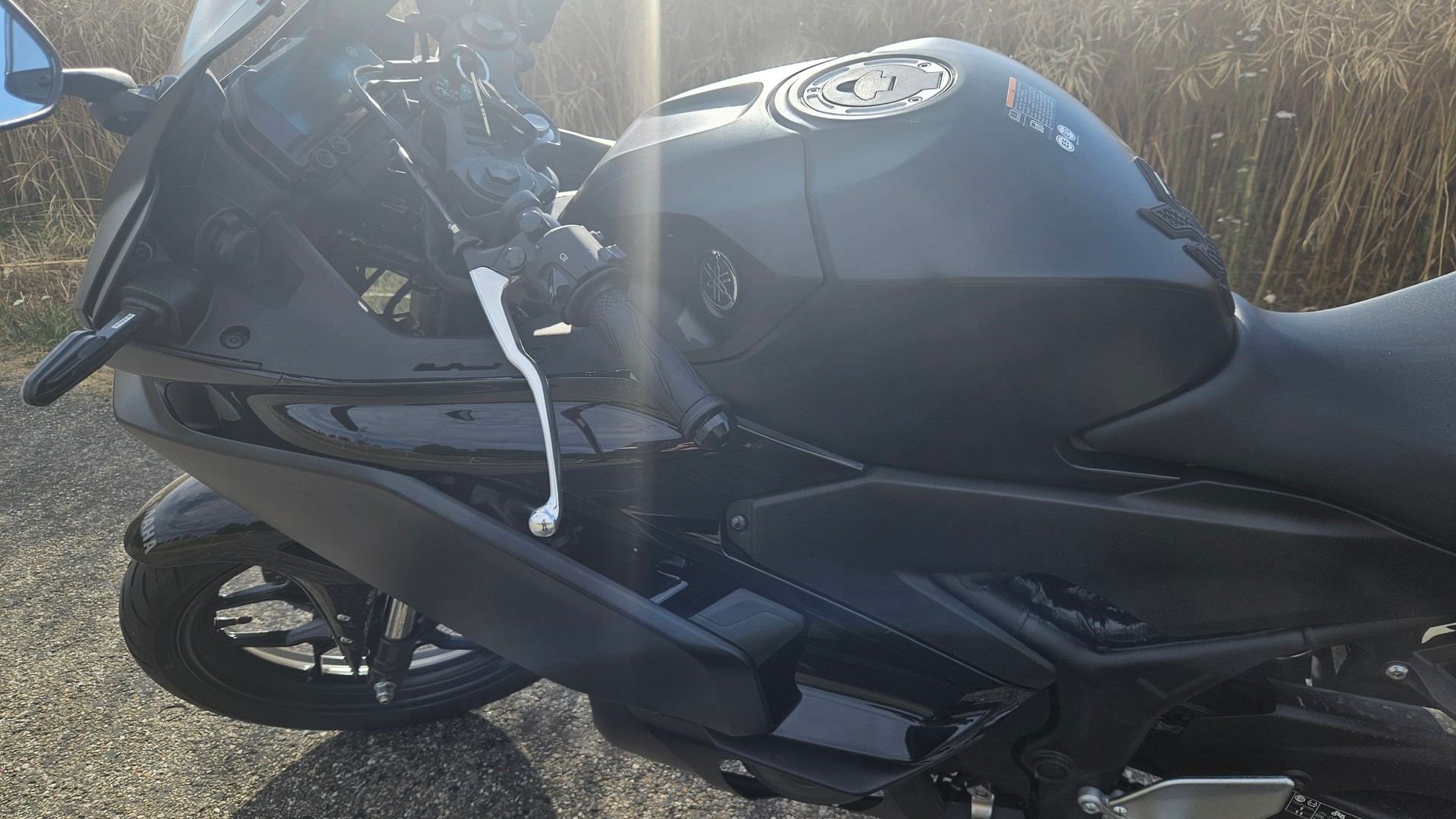 YAMAHA YZF-R3-image-3
