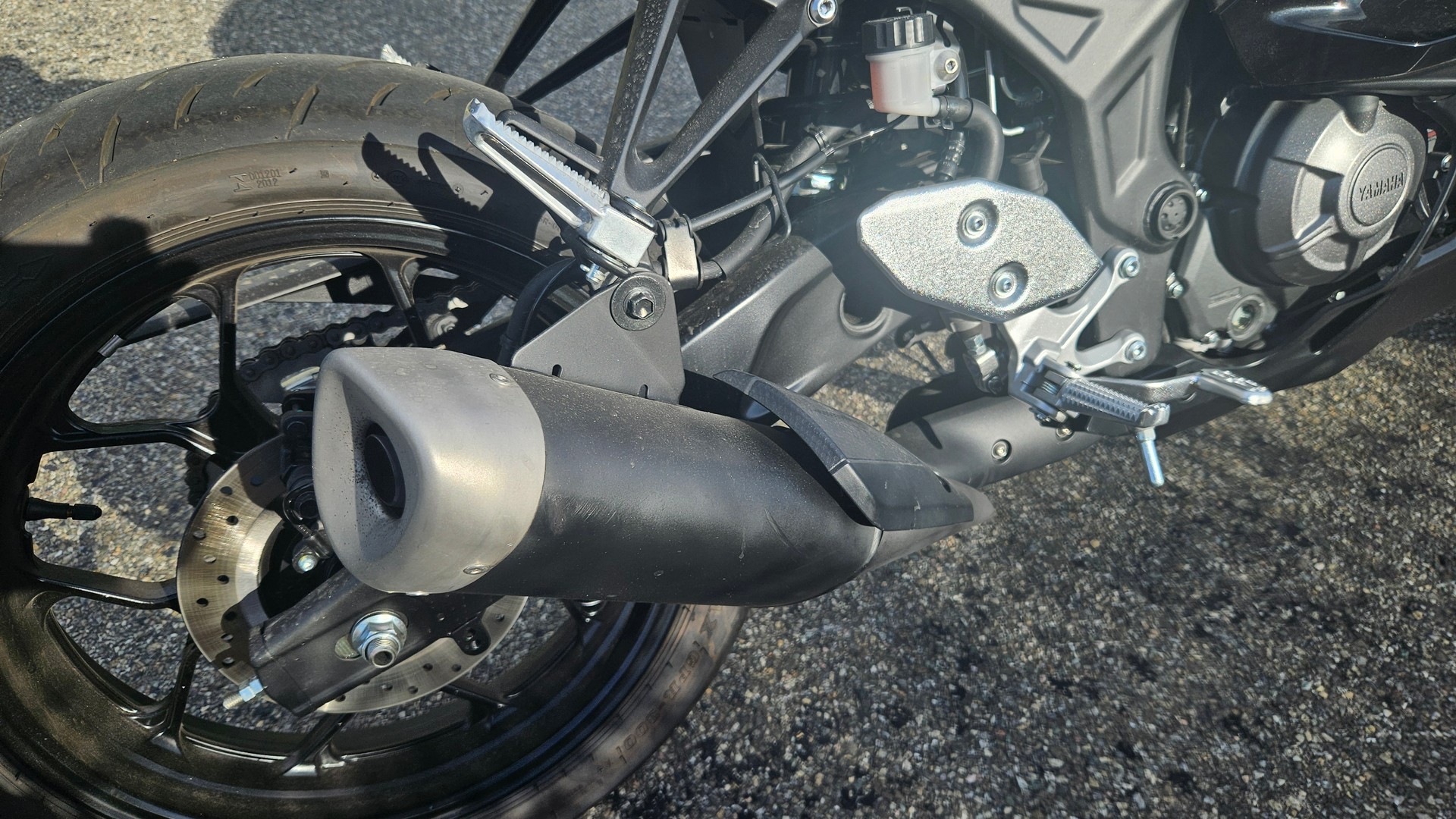 YAMAHA YZF-R3-image-6