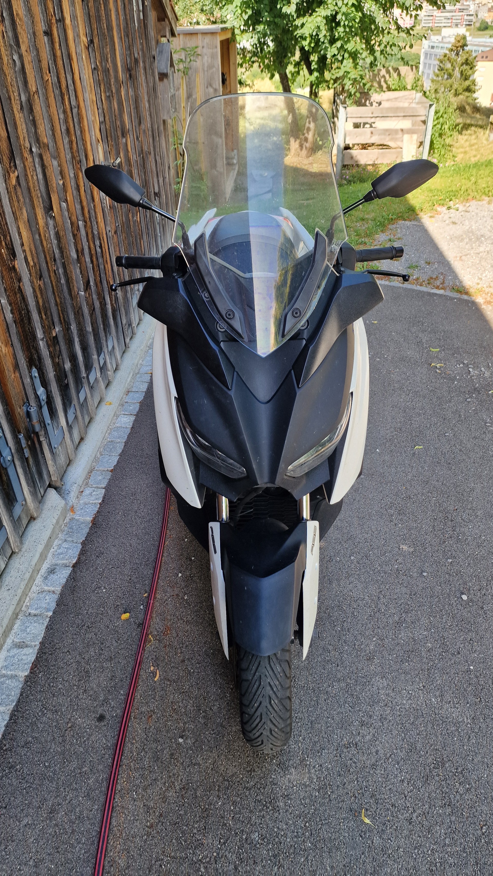 YAMAHA X-Max CZD 300 ABS-image-2