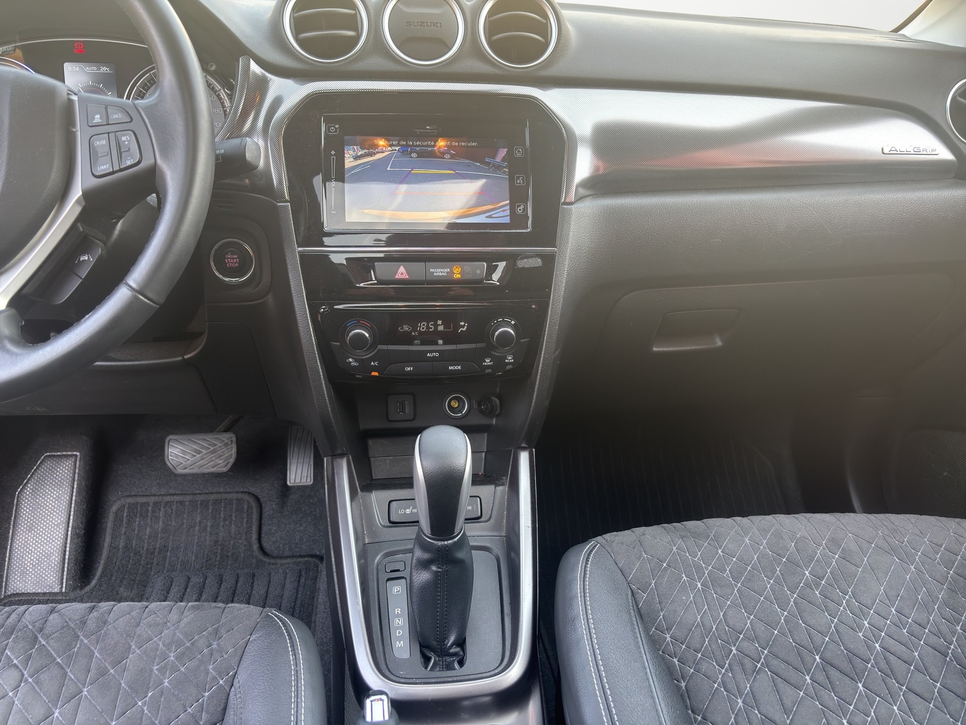 SUZUKI Vitara 1.4 Boosterjet Piz Sulai Top Hybrid Automatic-image-12