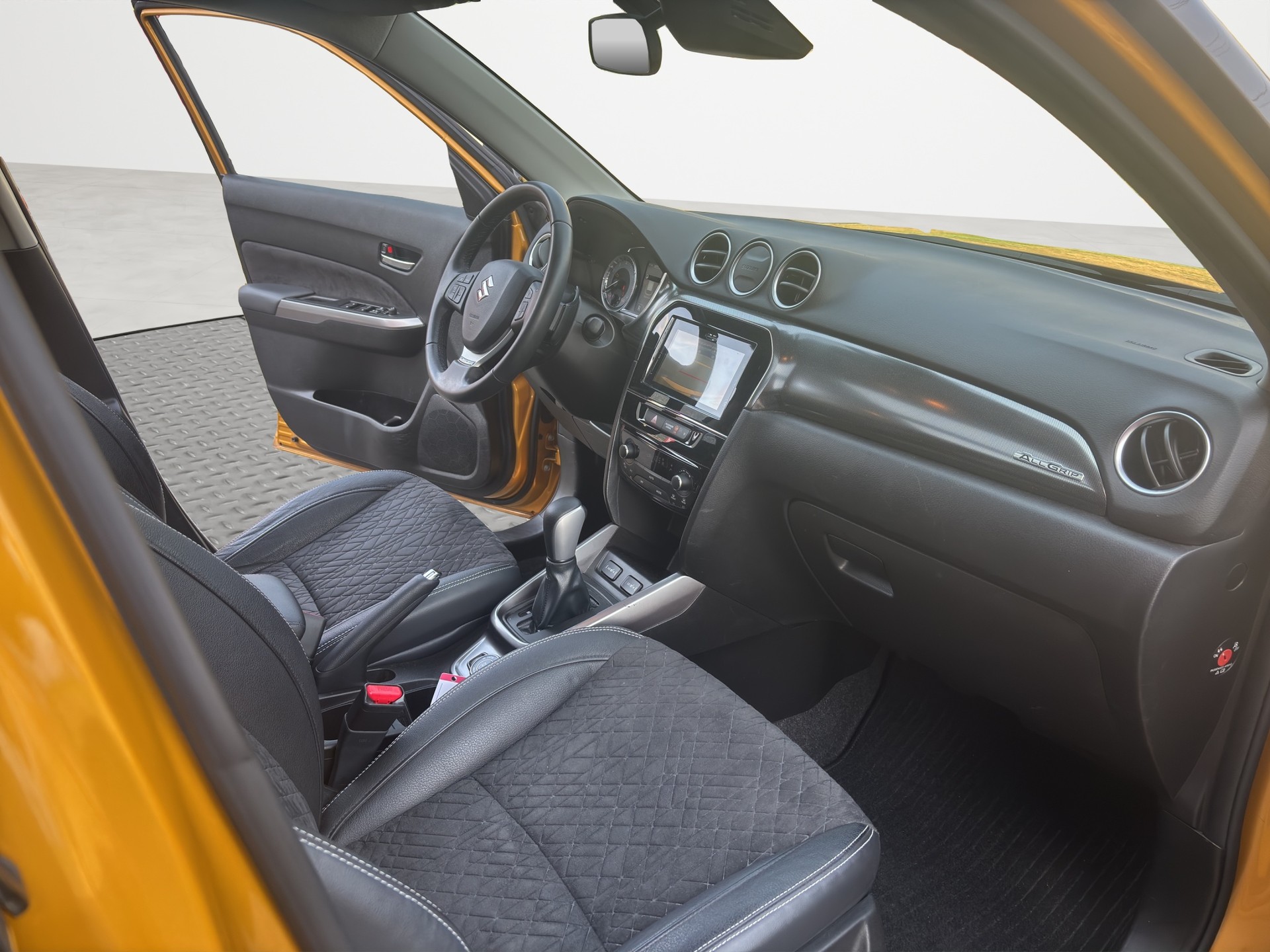 SUZUKI Vitara 1.4 Boosterjet Piz Sulai Top Hybrid Automatic-image-13