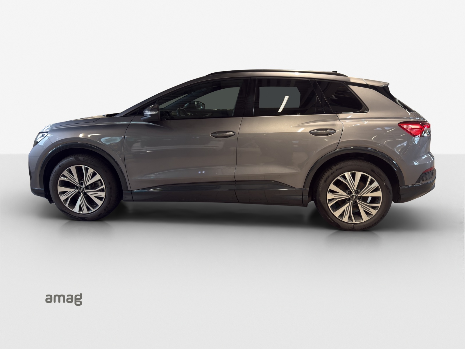 AUDI Q4 e-tron 40-showroom-element-1