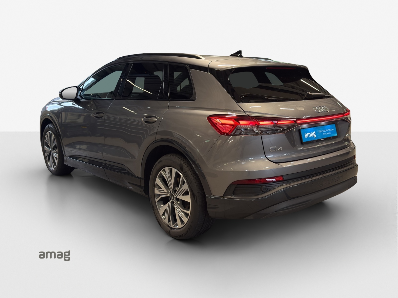 AUDI Q4 e-tron 40-showroom-element-2