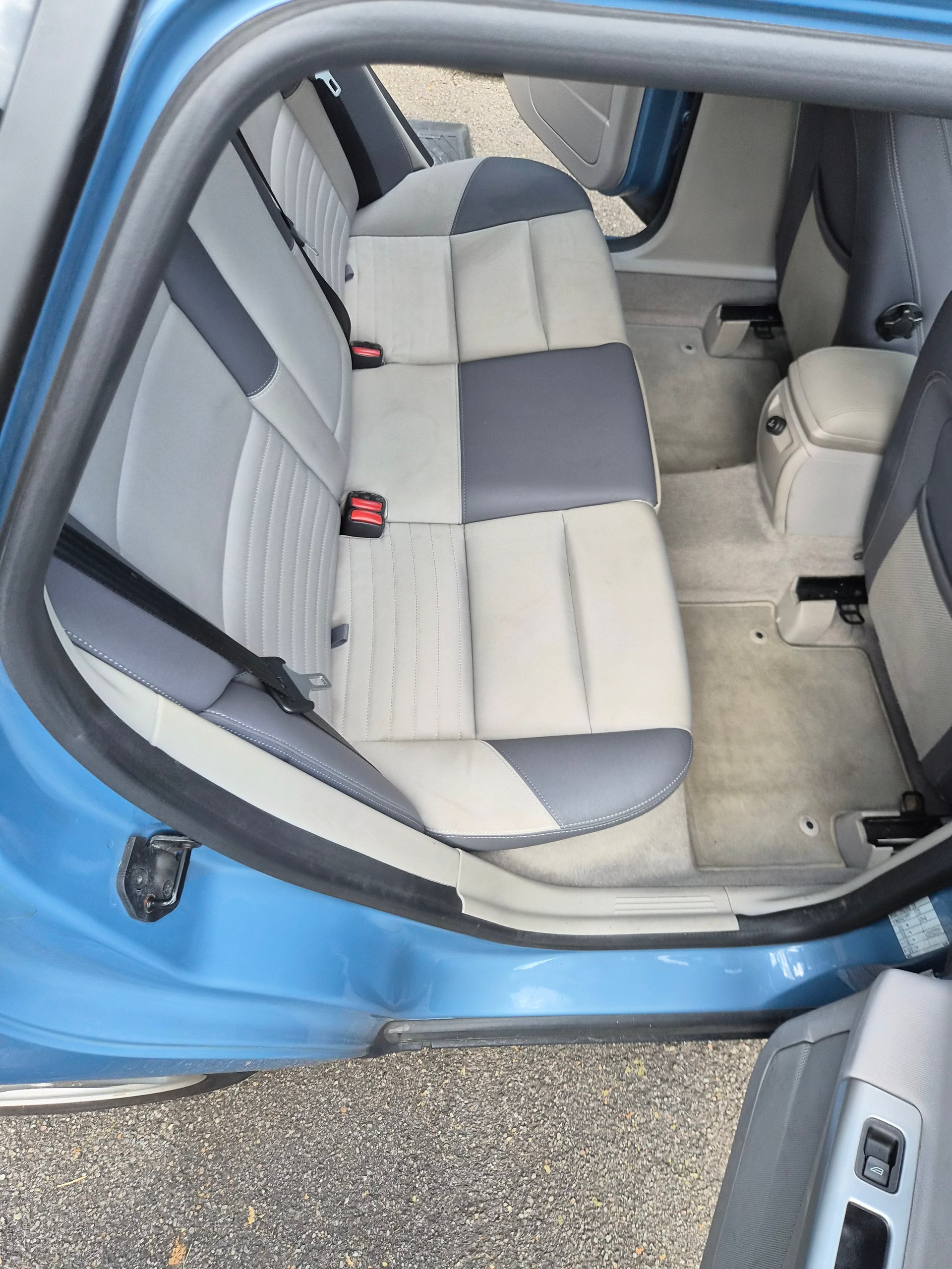 VOLVO V50 T5 AWD Kinetic-image-11