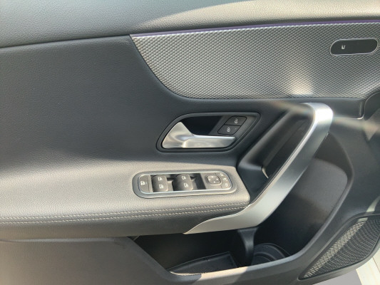 MERCEDES-BENZ A 180 Night Star-image-9