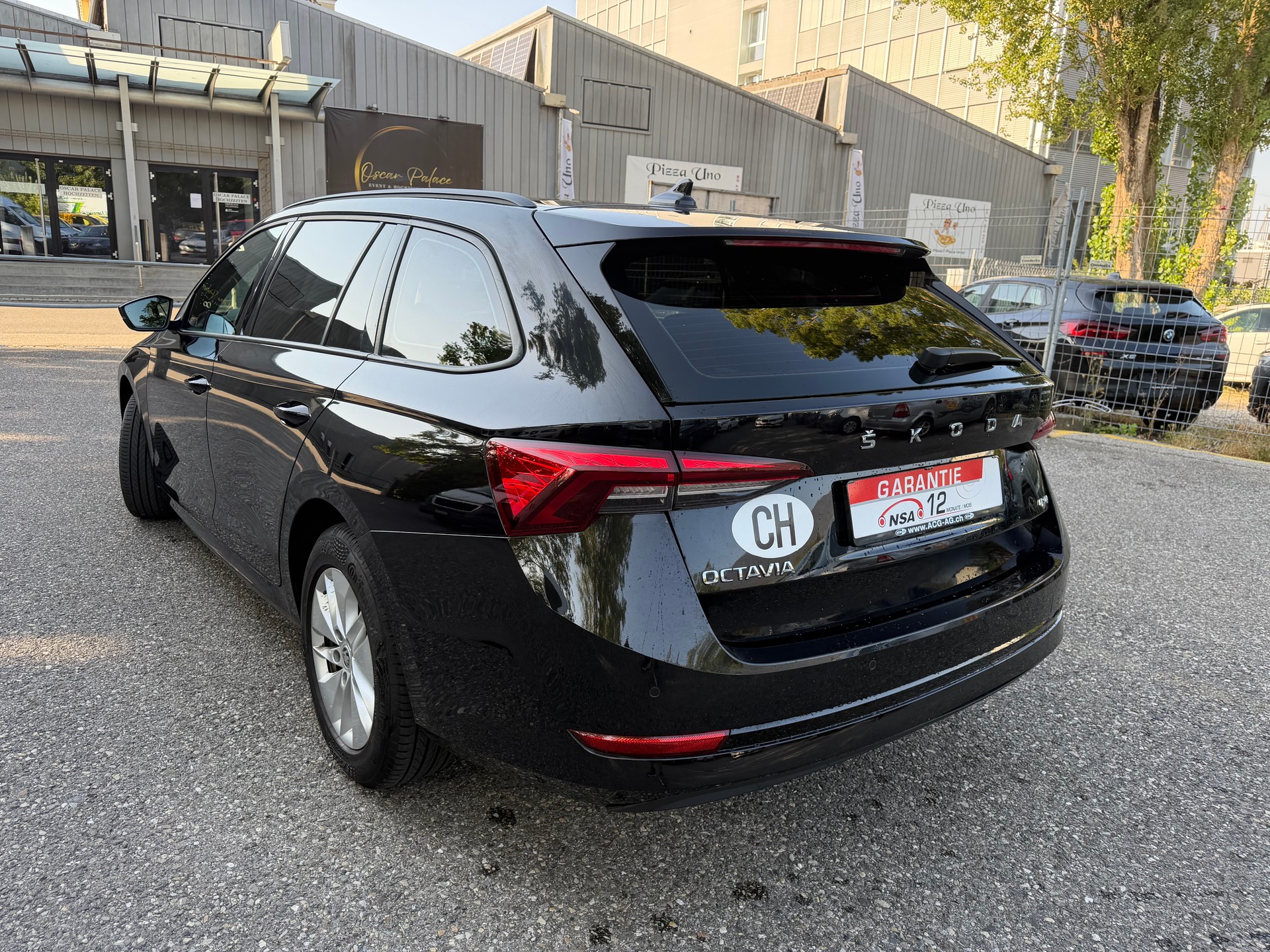 SKODA Octavia Combi 2.0 TDI DSG Ambition 4x4 * Gr. Navi * LED * PDC V&H ** Tempomat * Frisch Ab MFK-image-11