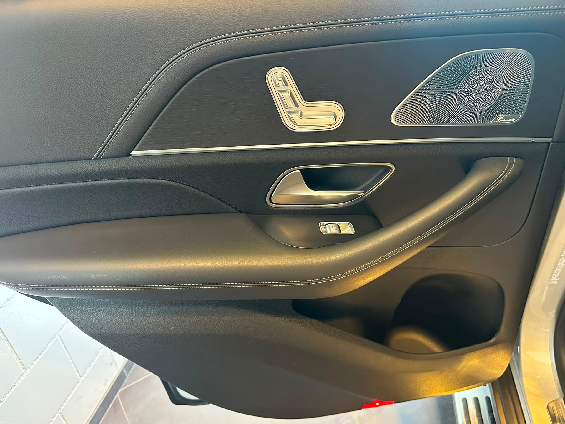 MERCEDES-BENZ GLE 400 d 4Matic 9G-Tronic-image-24
