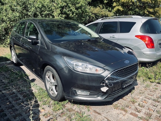 FORD Focus 1.0 SCTi Black Edition Automatic-image-11