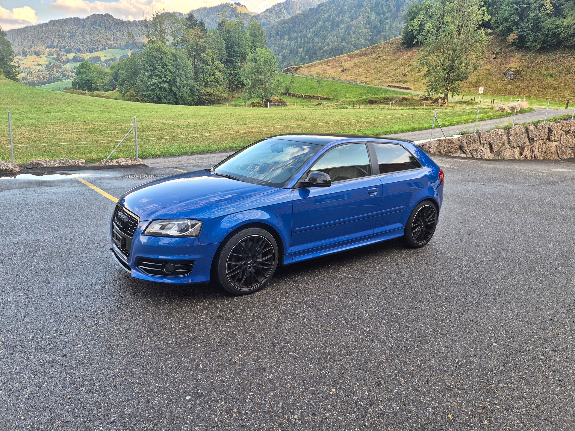 AUDI S3 2.0 TFSI quattro S-tronic-image-1