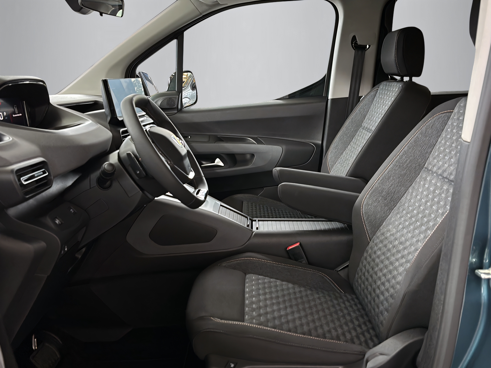 PEUGEOT Rifter Long 1.5 BlueHDi 130 GT-showroom-element-2