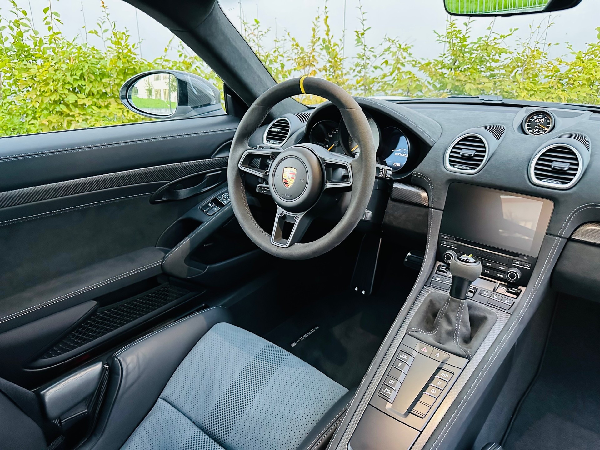 PORSCHE Cayman GT4 RS PDK Weissach-image-18
